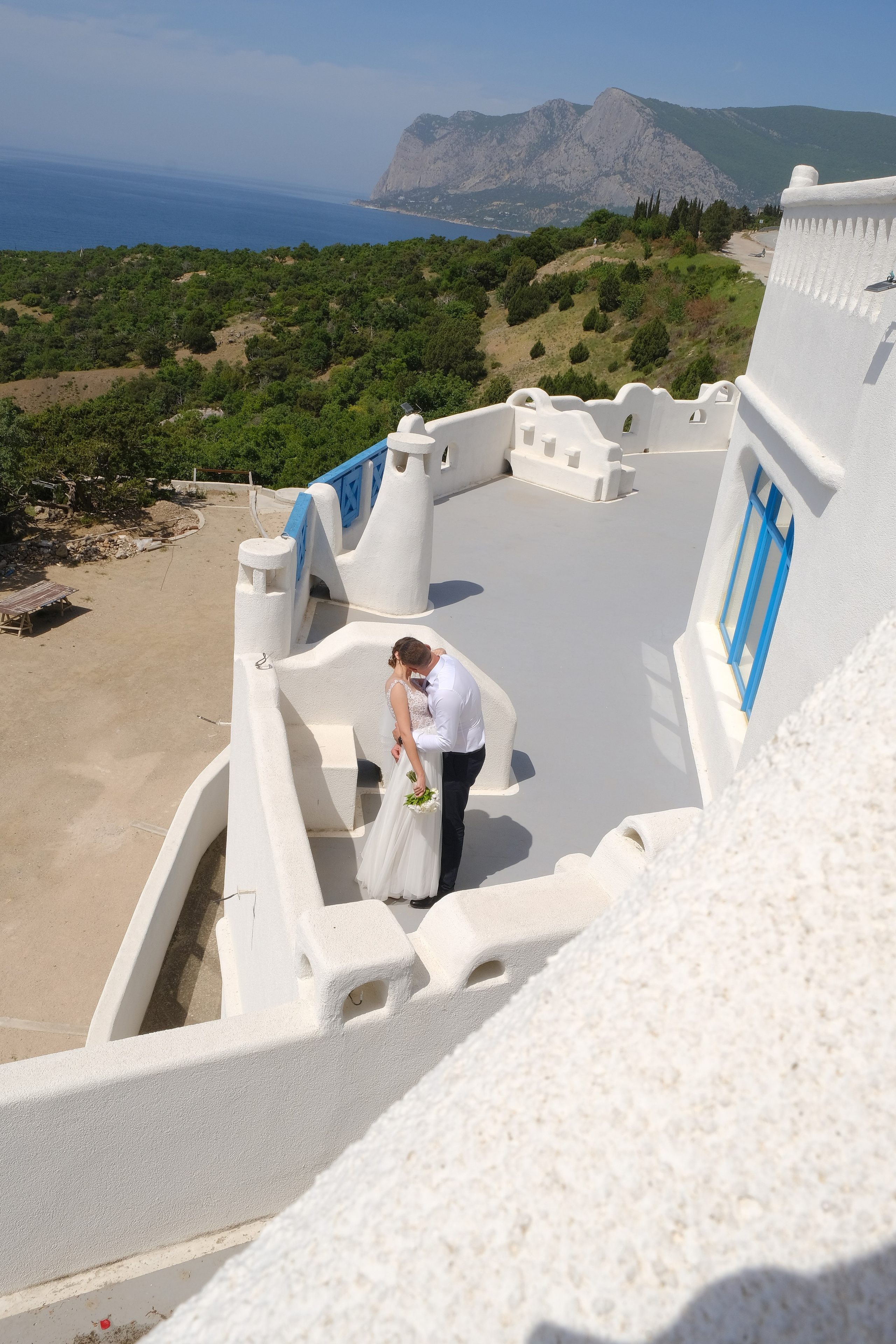 Профессиональная фотосъемка в Крыму. Натуральные эмоции и живые кадры. Забронируйте дату прямо сейчас!