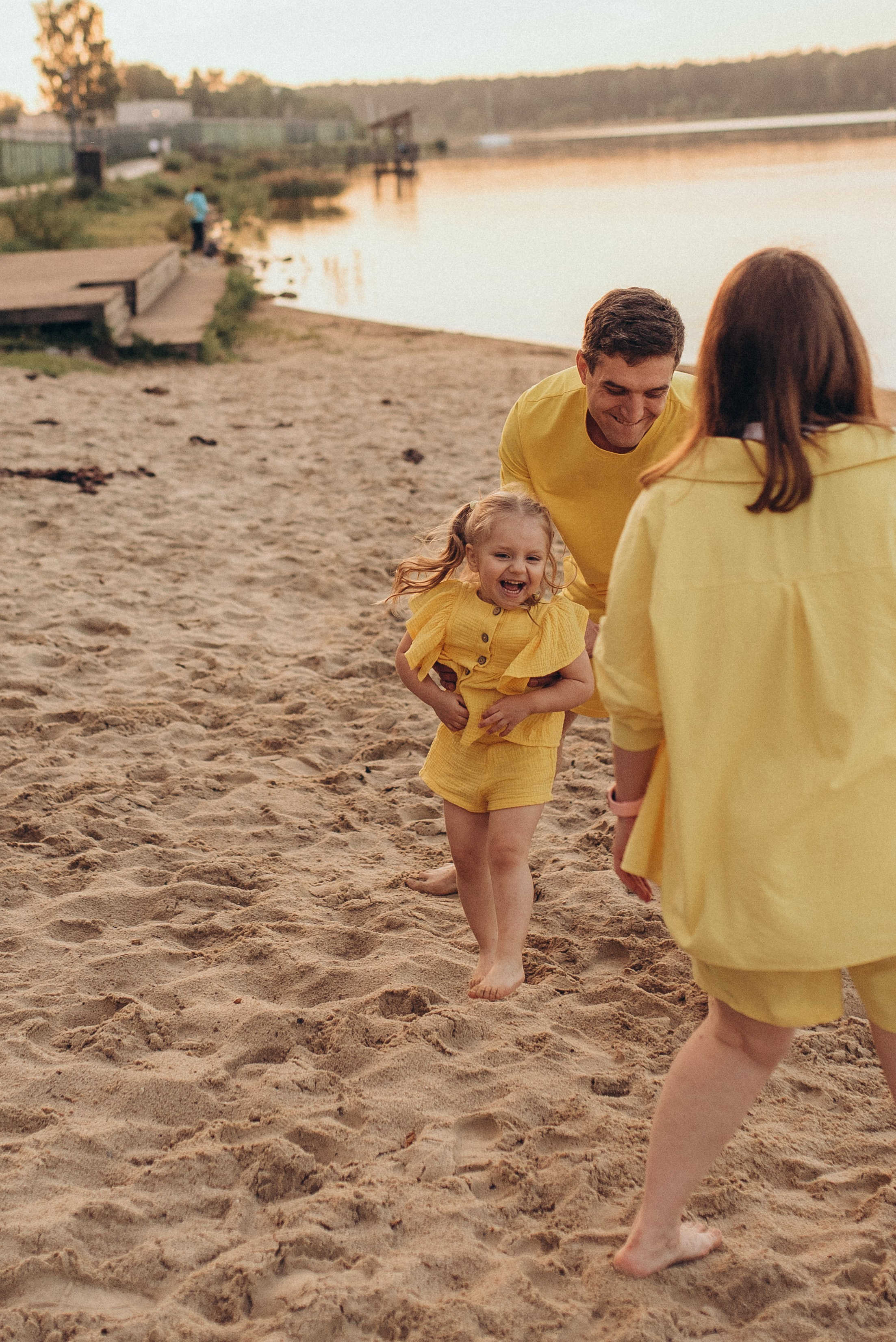 Летняя прогулка на закате. Семейный фотограф в Москве Екатерина Север
