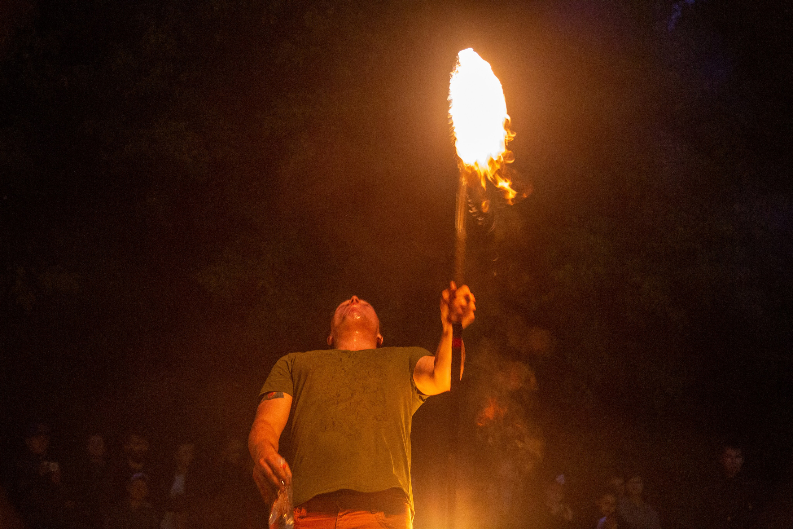 Огненное шоу в Перми. Фотограф Никита Попов. Фотограф Пермь. Фотосессия в фотостудии Перми и на свежем воздухе