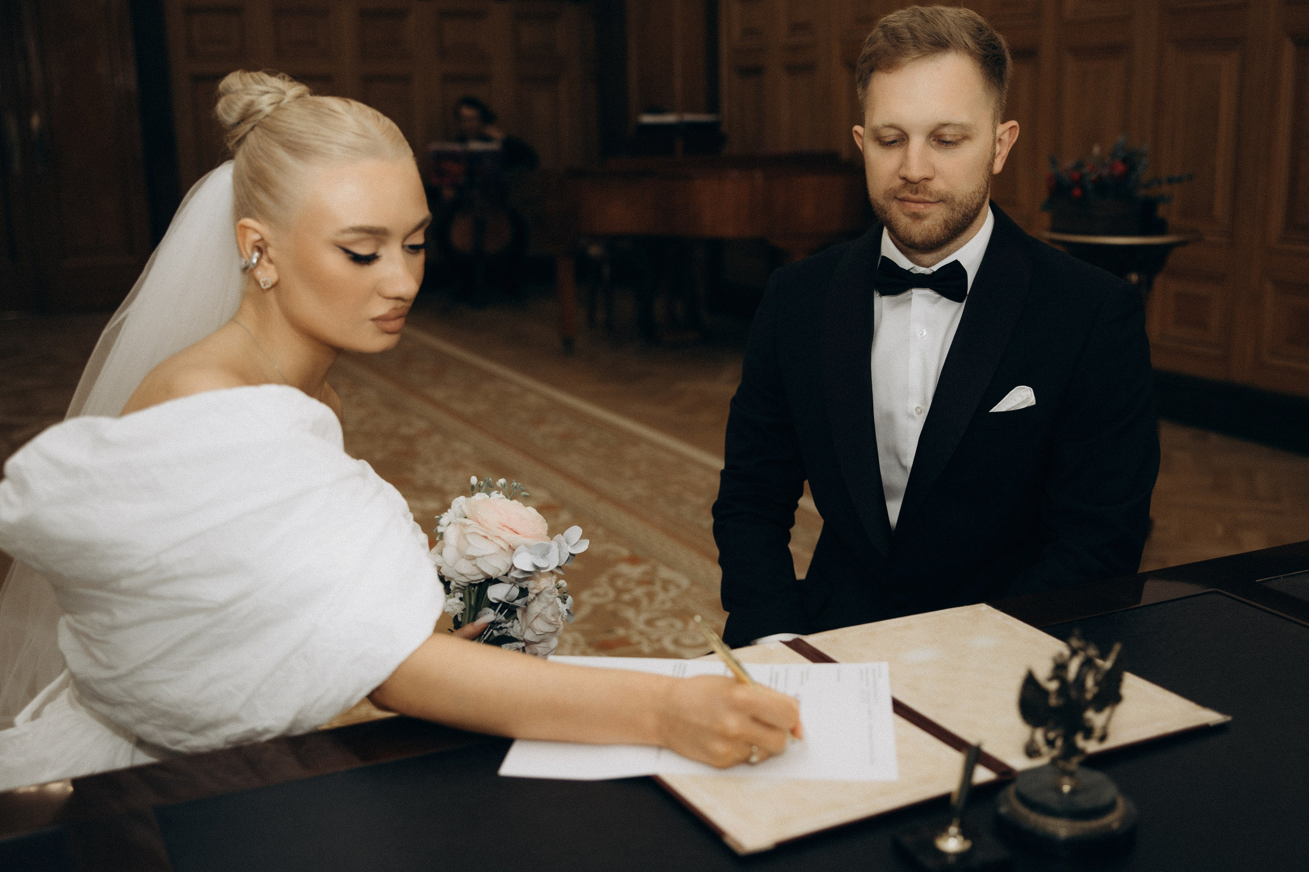 Свадебная фотосъемка в Грибоедовском ЗАГСе Москвы и на яхте