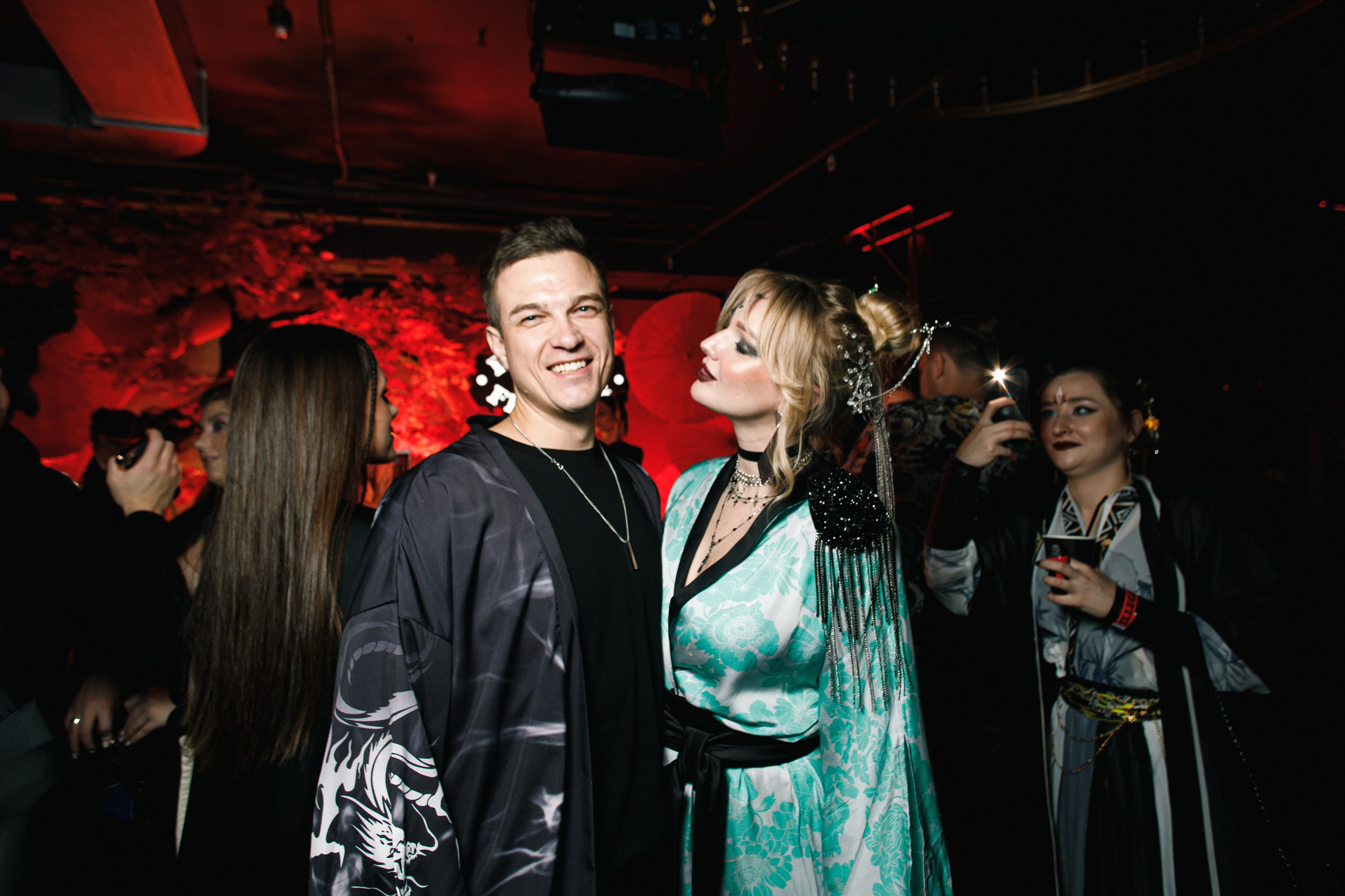 ILLEGAL FRIENDS | ASIA. СВОИ. ФОТООТЧЕТЫ-СОБЫТИЯ-МЕСТА