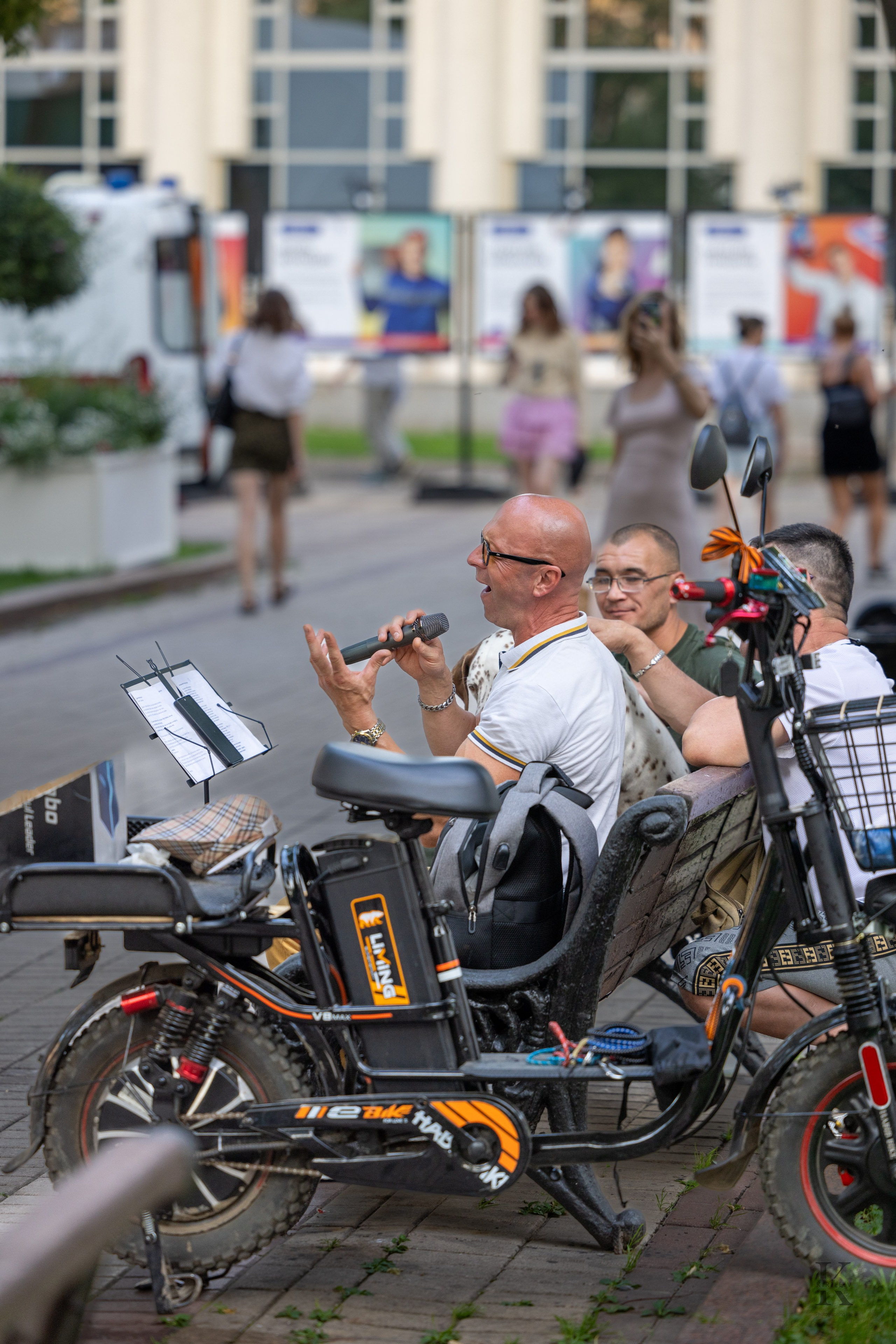 Москва. Июль 2025. Чистопрудный бульвар. Хитровка. Детали. Фотографирую жизнь! Московский фотограф волонтер