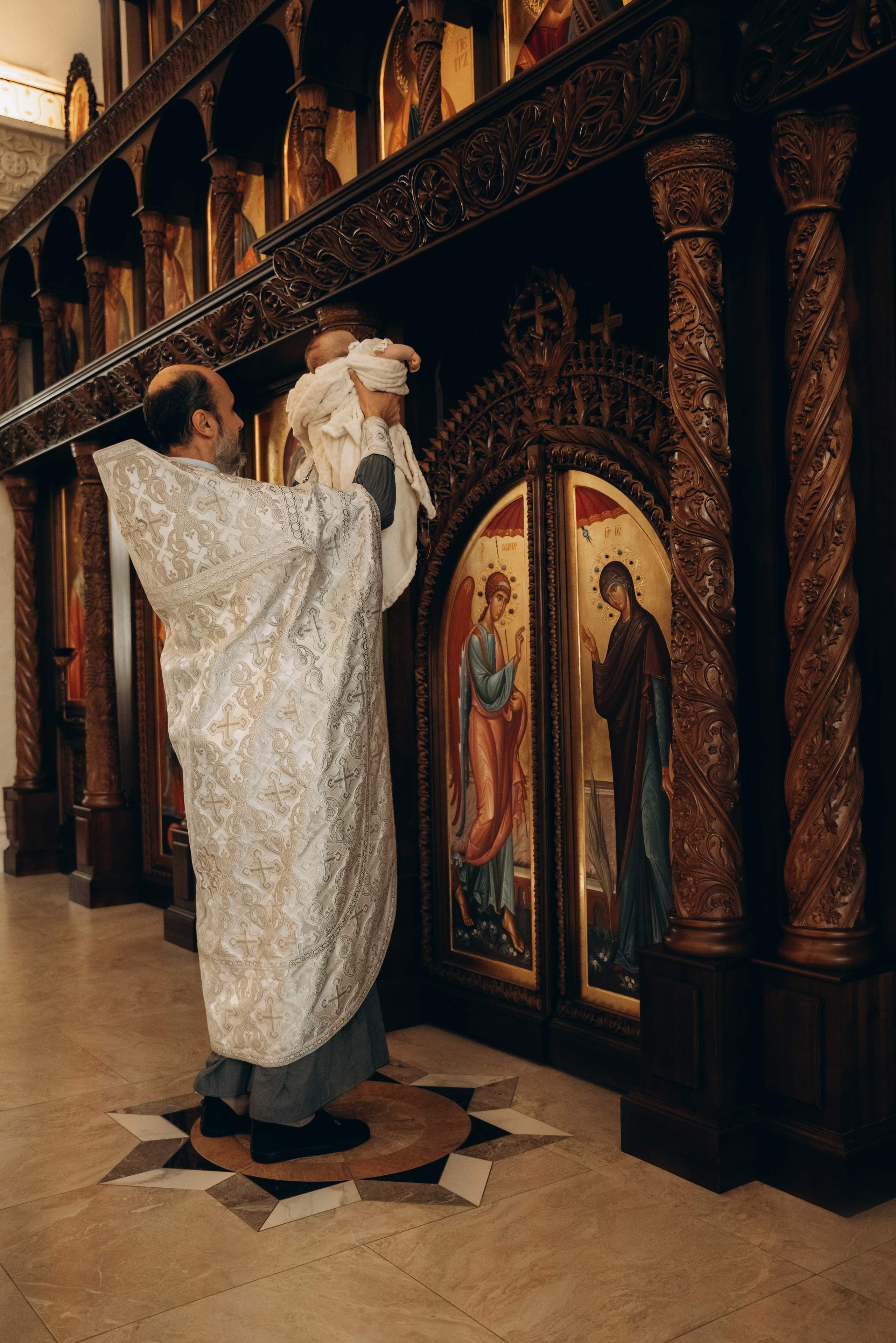 Крещение Настеньки и Максимки. Фотограф Мария Миллс | Минск