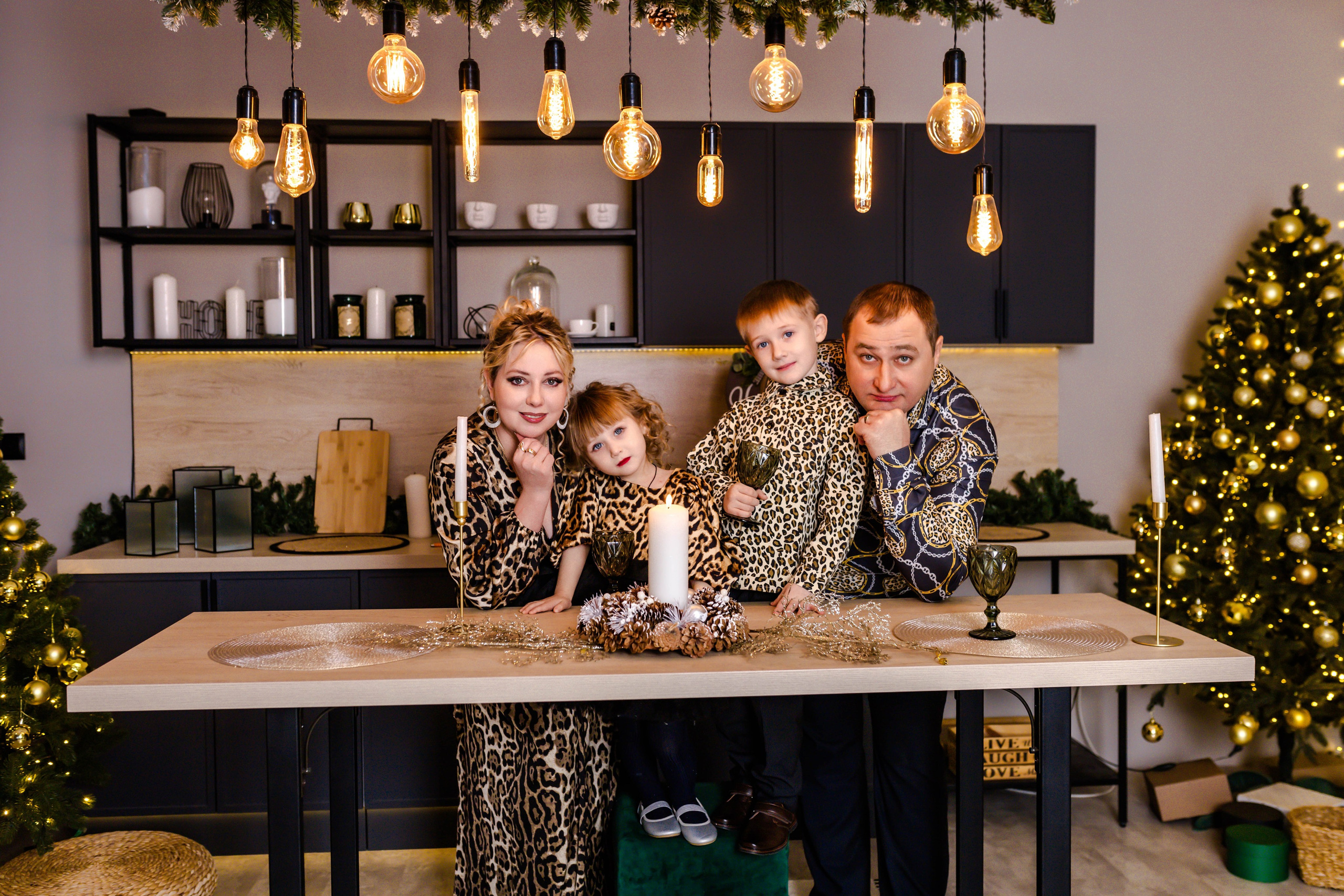 Семейная новогодняя фотосессия. Свадебный и семейный фотограф Виолетта в Липецке