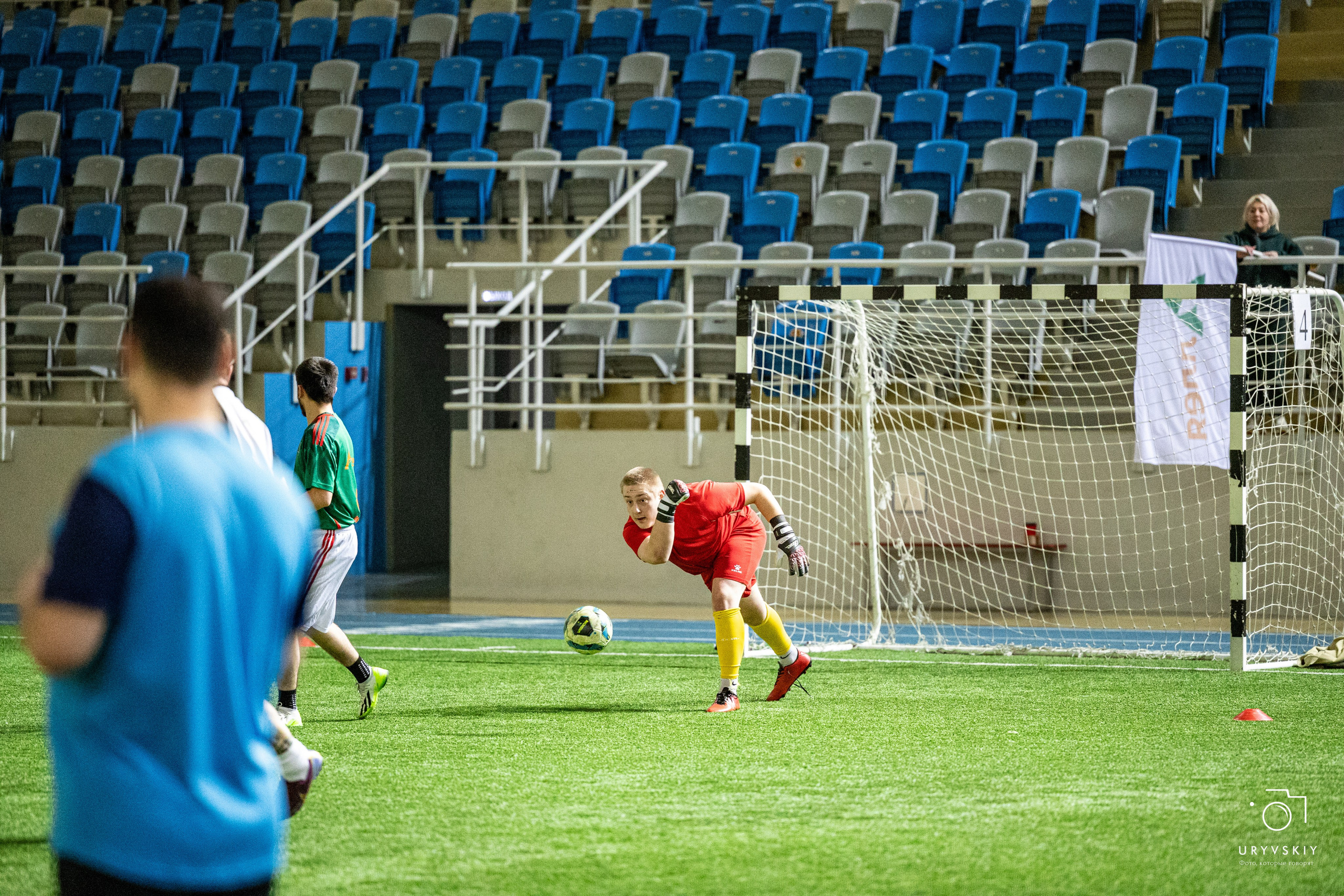 Командор футбол 29.11.2025. Игорь Урывский. Фотограф Красноярск