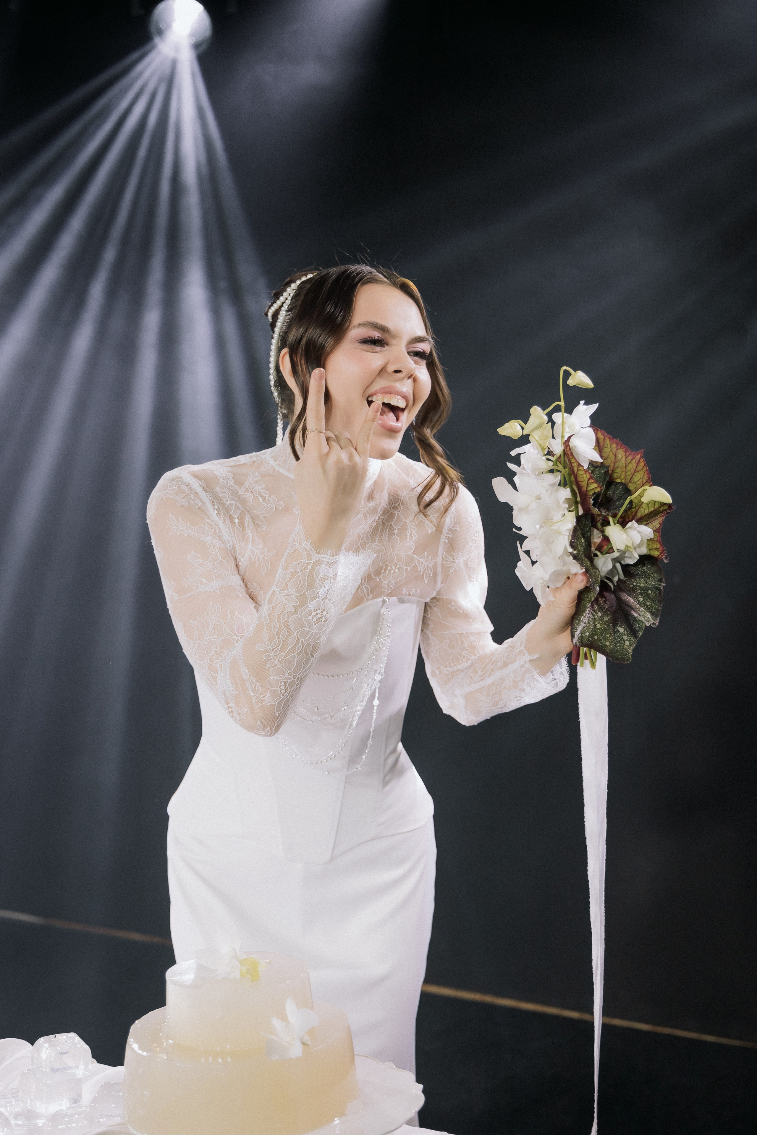 Мария & Александр. Любовь со светом. Свадебная фотография. Арина Рубах