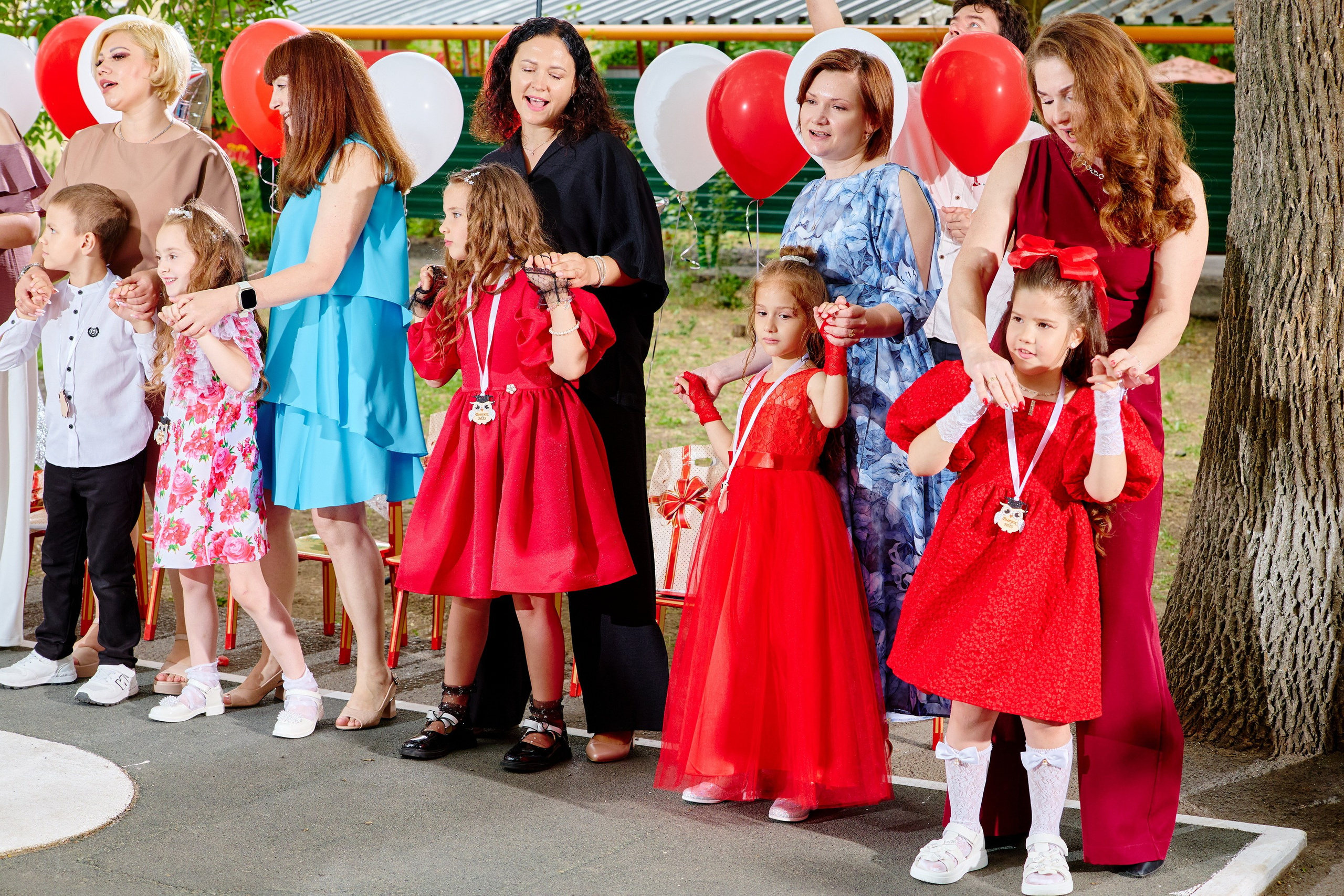 Выпускной 45 сад. Фотограф Выпускные альбомы Таганрог Сергей Коробченко