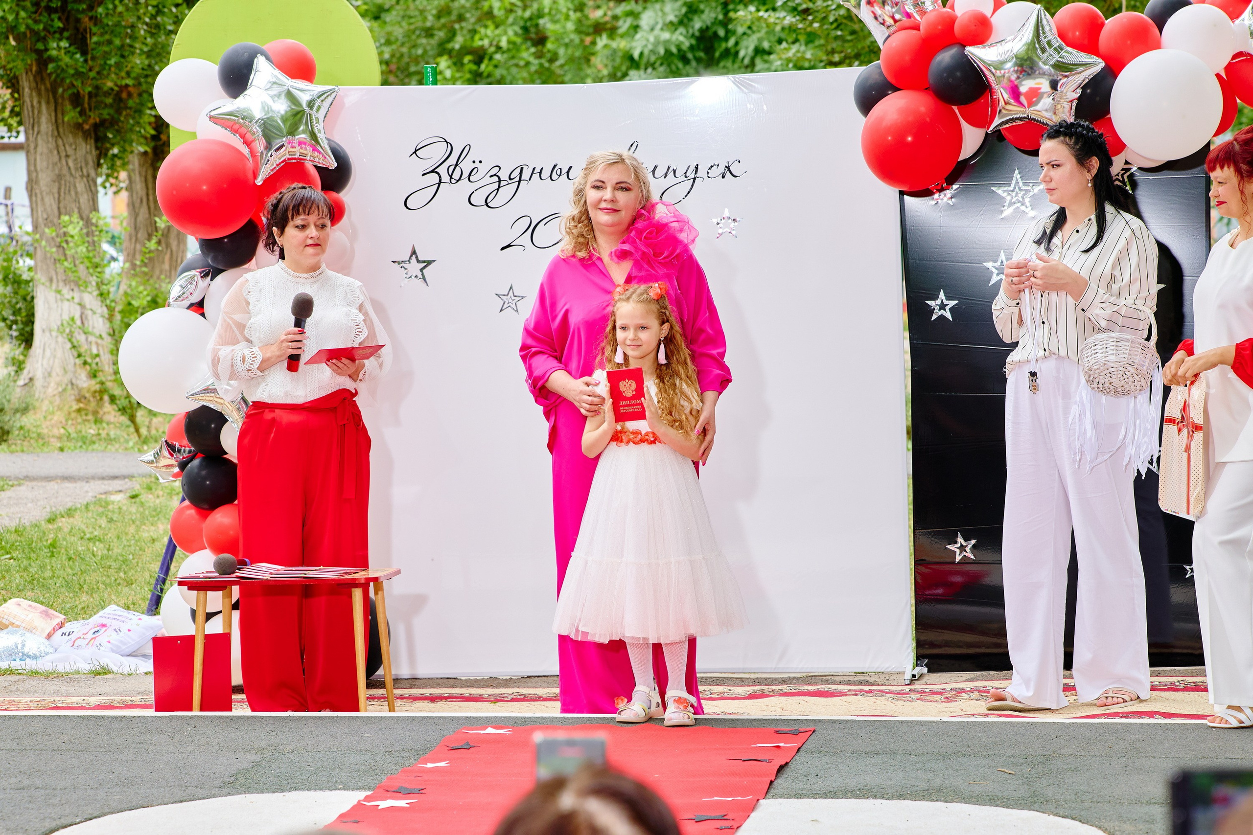 Выпускной 45 сад. Фотограф Выпускные альбомы Таганрог Сергей Коробченко