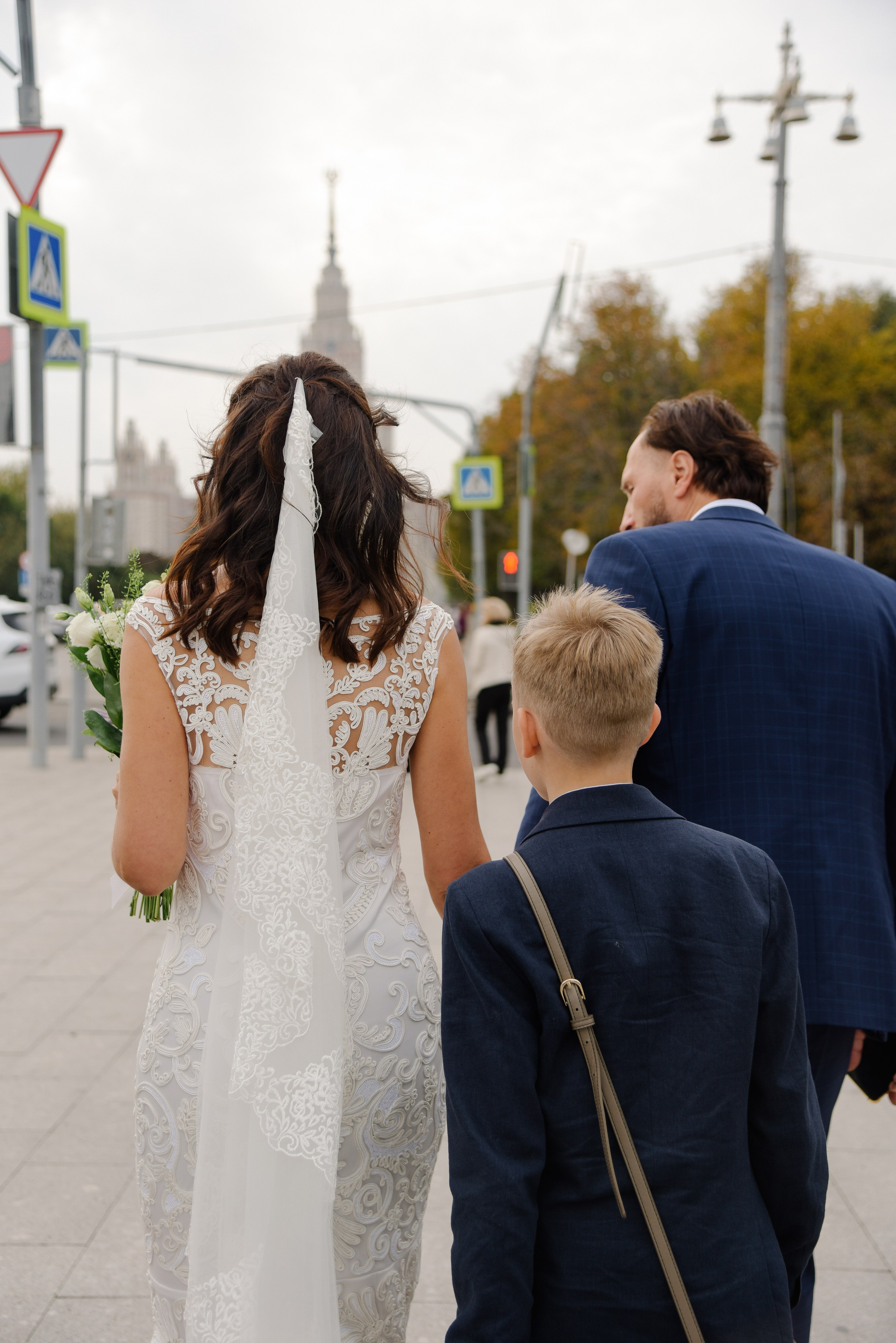 Венчание Храм Живоначальной Троицы на Воробьёвых горах. Фотограф Лола Волна, город Москва