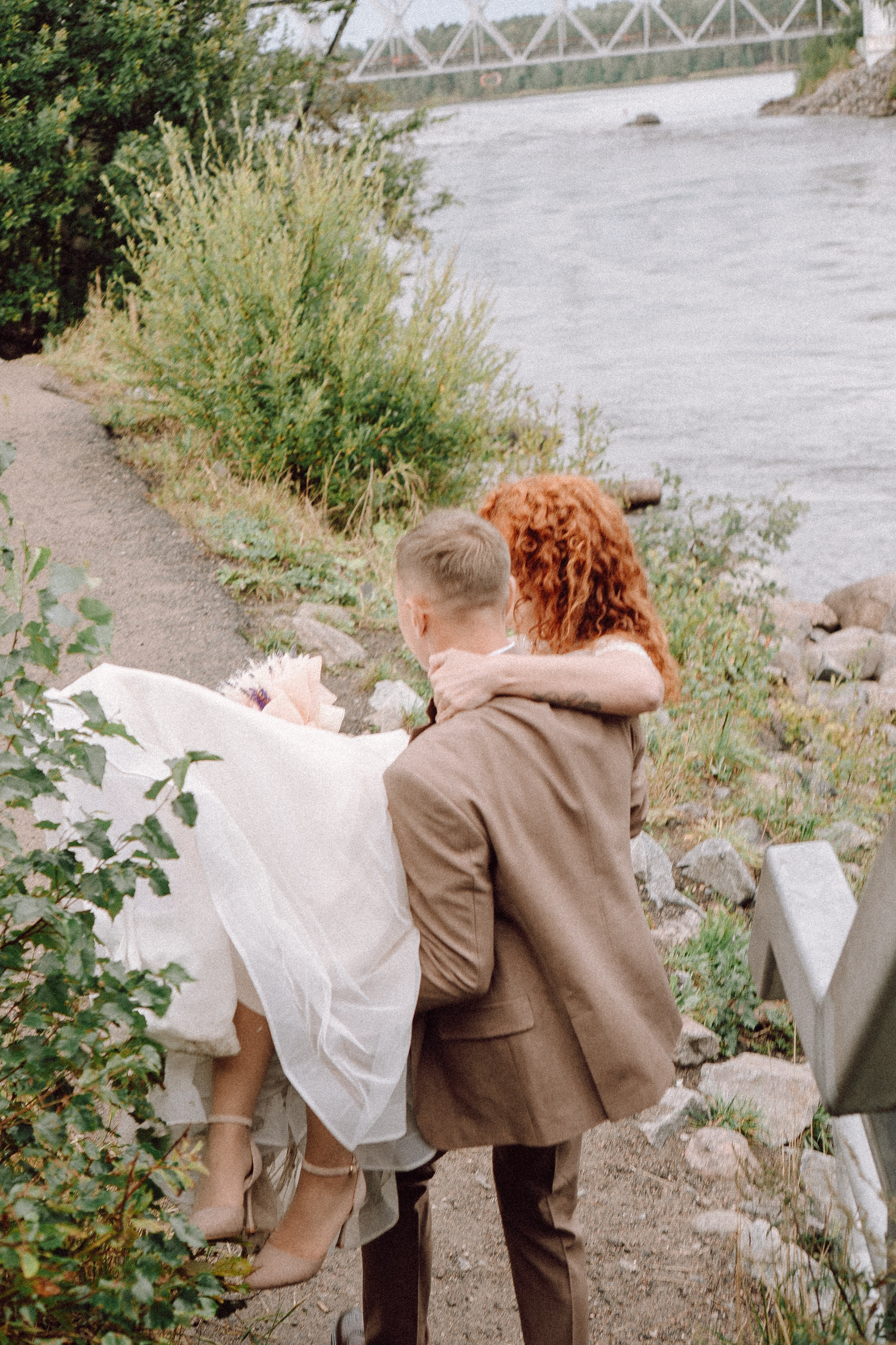 СВАДЕБНАЯ ФОТОСЕССИИЯ ПАРЫ В ГОРОДЕ ПРИОЗЕРСК В СОСНОВОМ ЛЕСУ И С ПИКАПОМ. Профессиональный фотограф, Санкт-Петербург — Виктория Богомолова