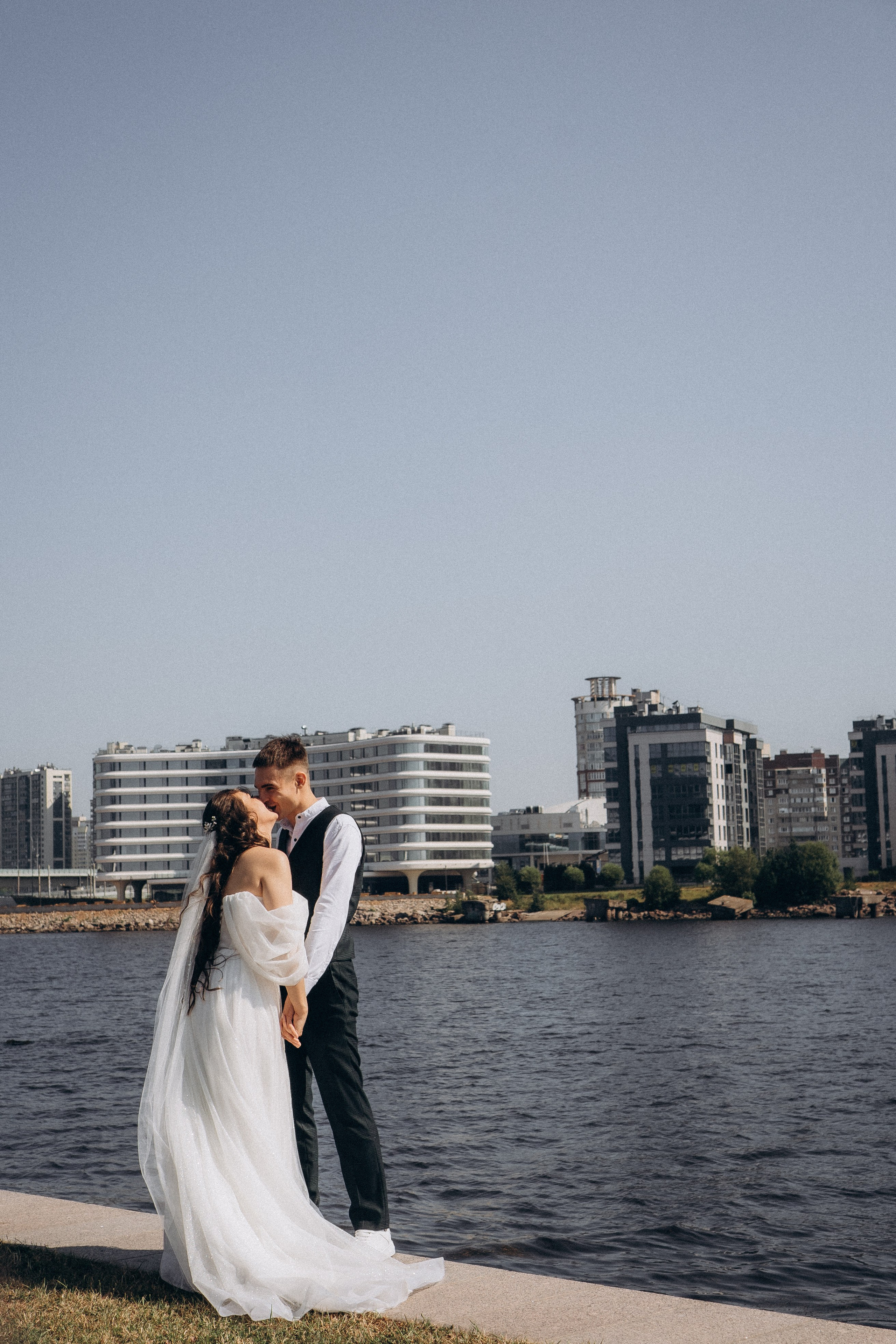 СВАДЕБНАЯ СЬЕМК В ПАРКЕ 300-ЛЕТИЯ. Профессиональный фотограф, Санкт-Петербург — Виктория Богомолова