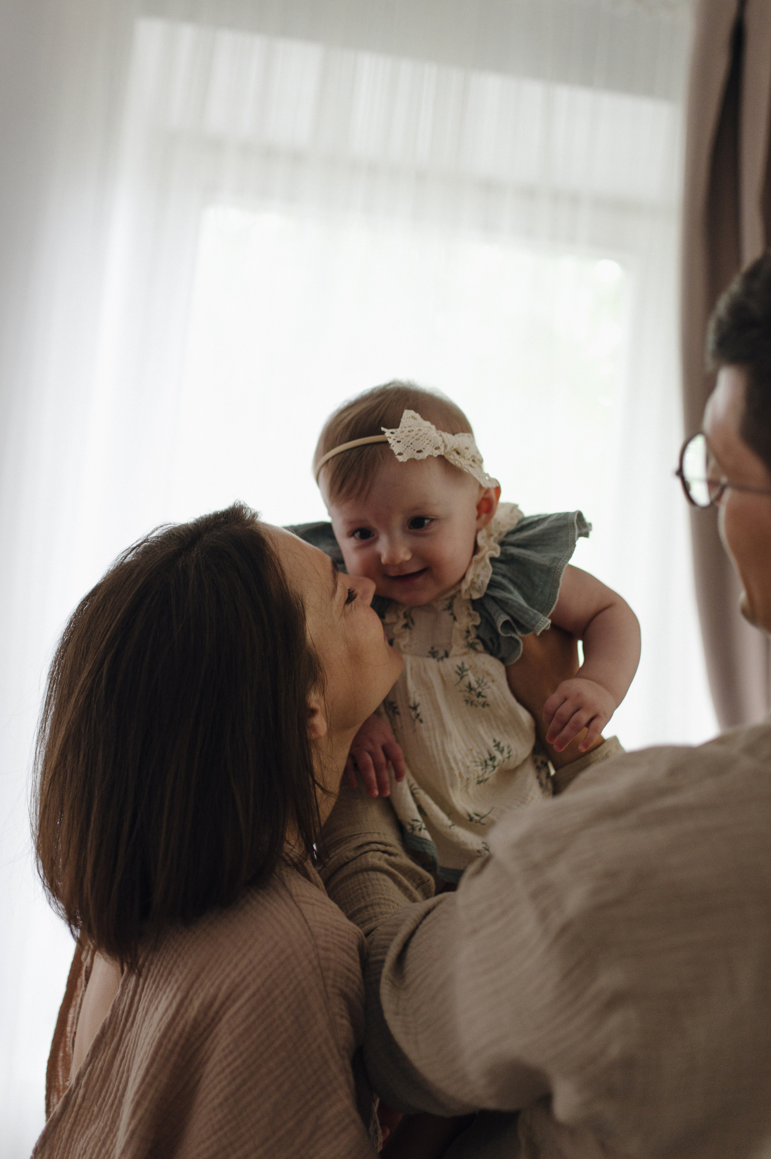 Ульяна, Яша и Лия. Домашняя история. Свадебный фотограф Москва и Санкт-Петербург. Анастасия Чудина