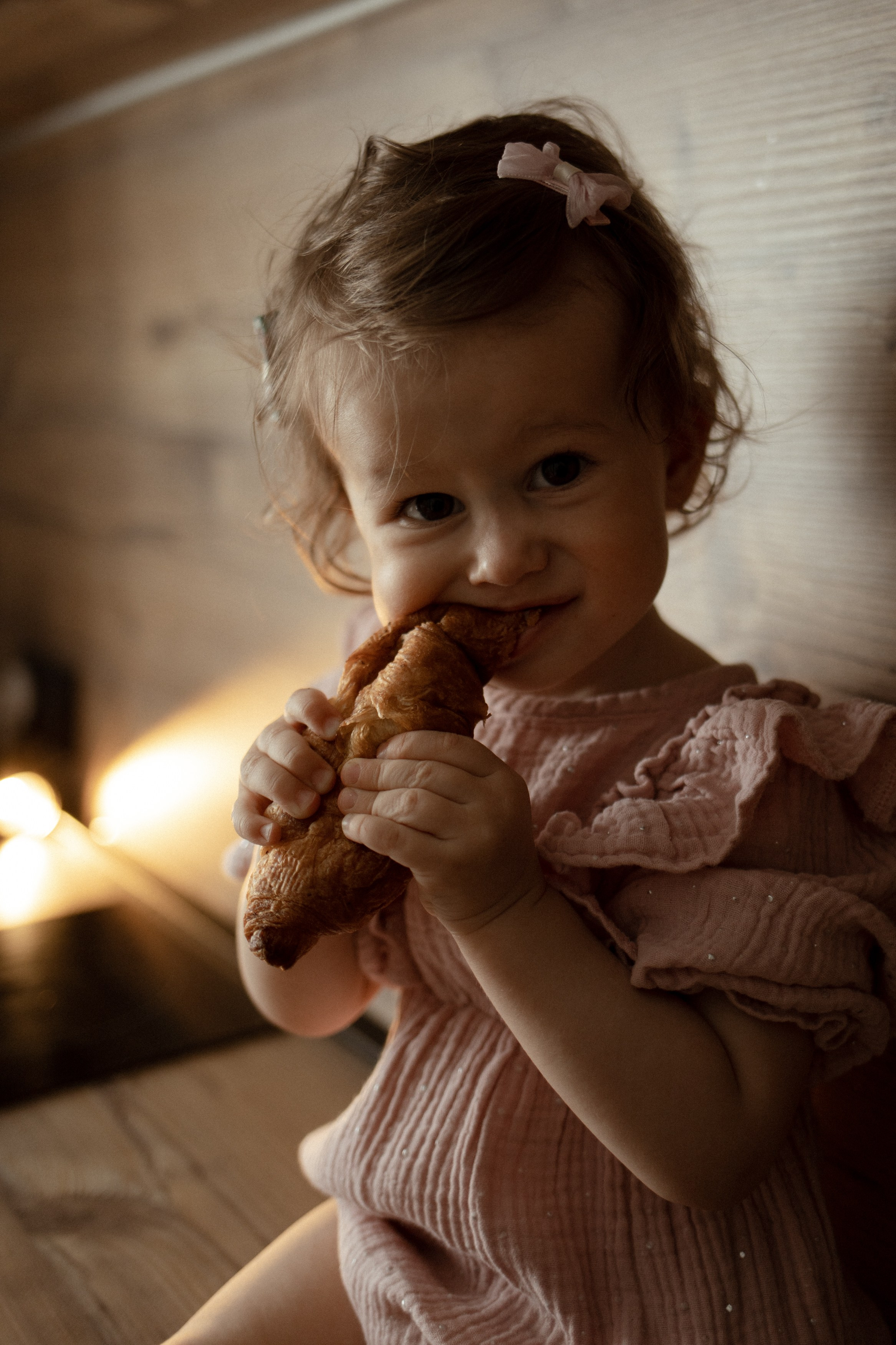 Домашняя фотосессия мама и дочка. Семейный фотограф Челябинск