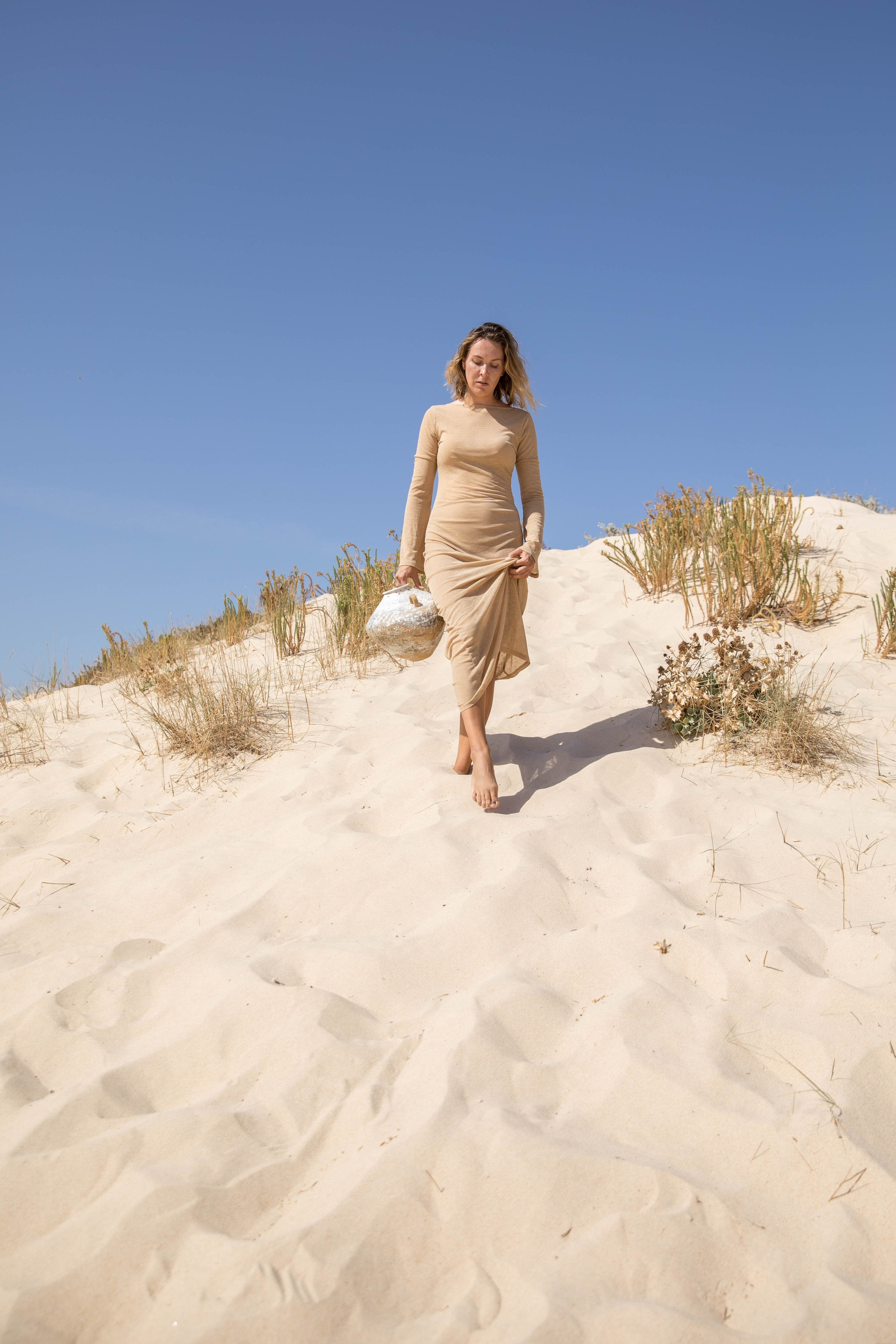 VAVA × Oksana Lomnova — A Creative Collaboration by the Ocean. Professional Photographer in Portugal. Oksana Lomnova