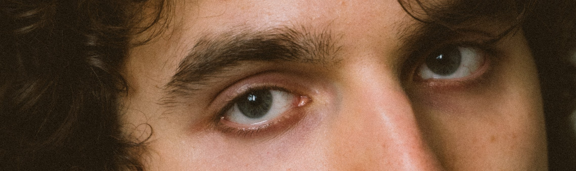 Зорко одно лишь сердце. Главная