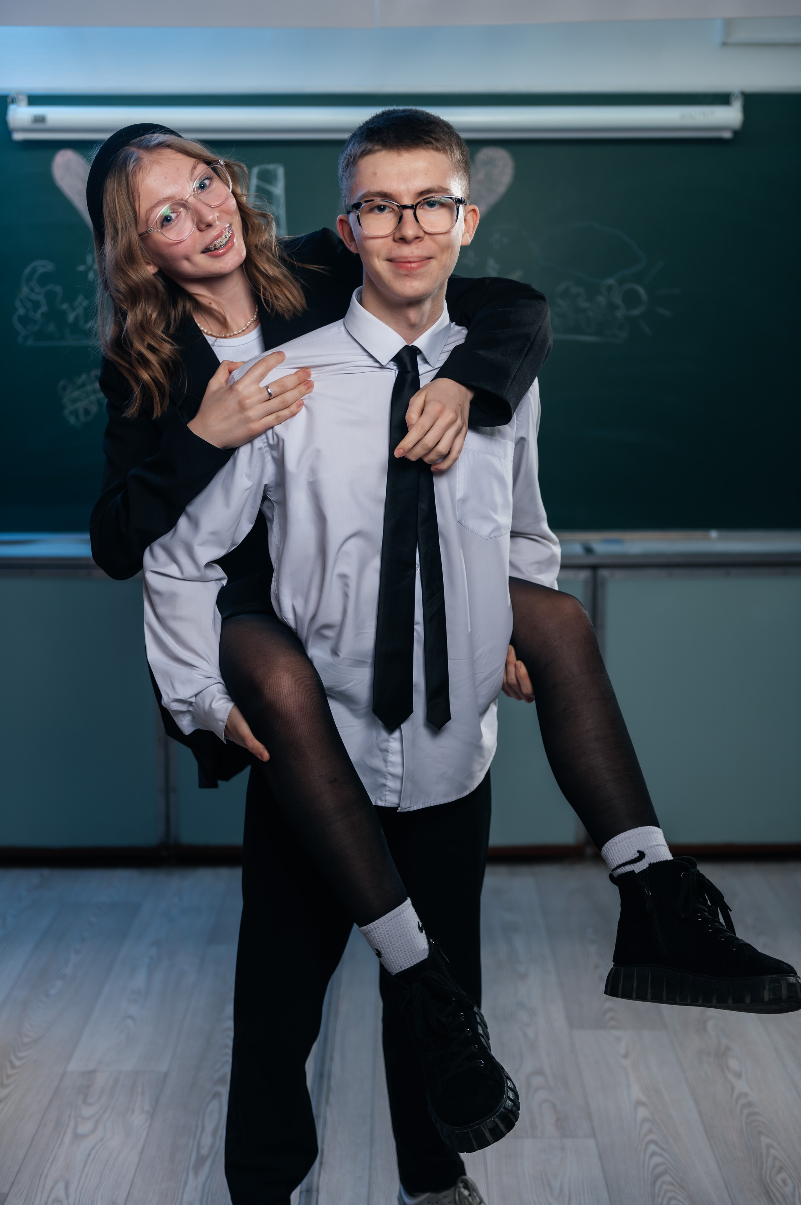 Старшие классы. Современные выпускные альбомы в Новосибирске