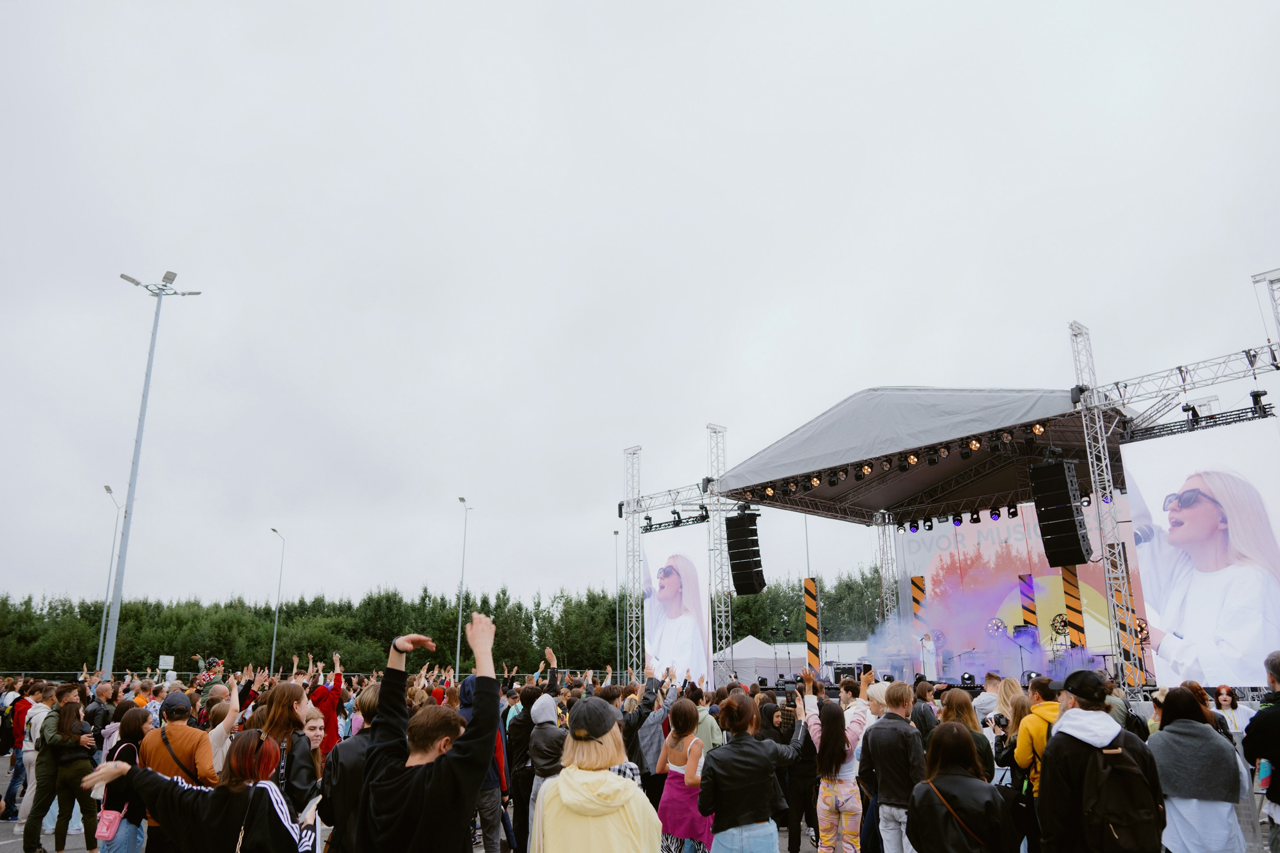 Dvor mega music festival. Photographer — ERASTOV