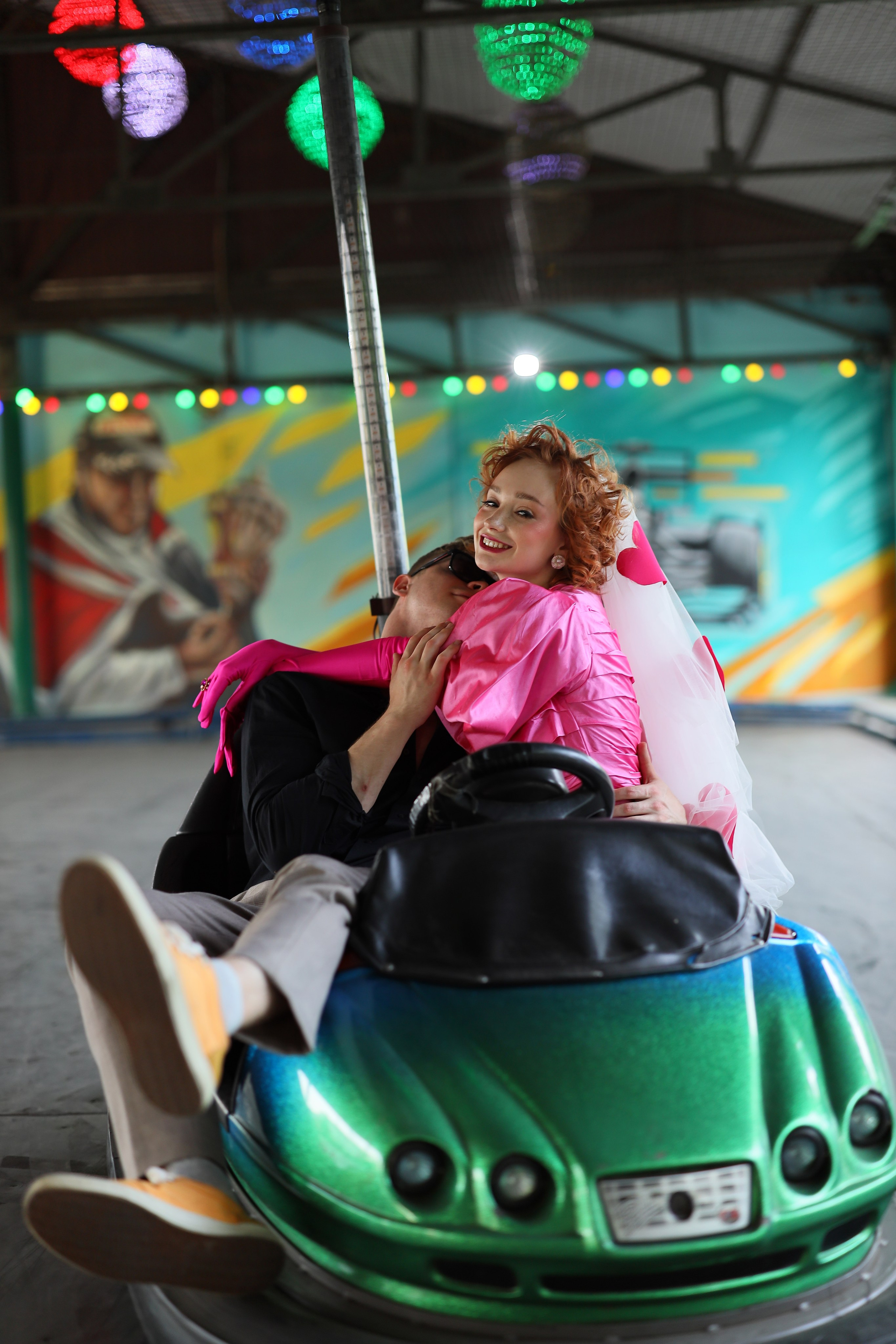 Свадебная фотосессия в парке аттракционов. Свадебный и семейный фотограф в Абхазии Жанна Соснина