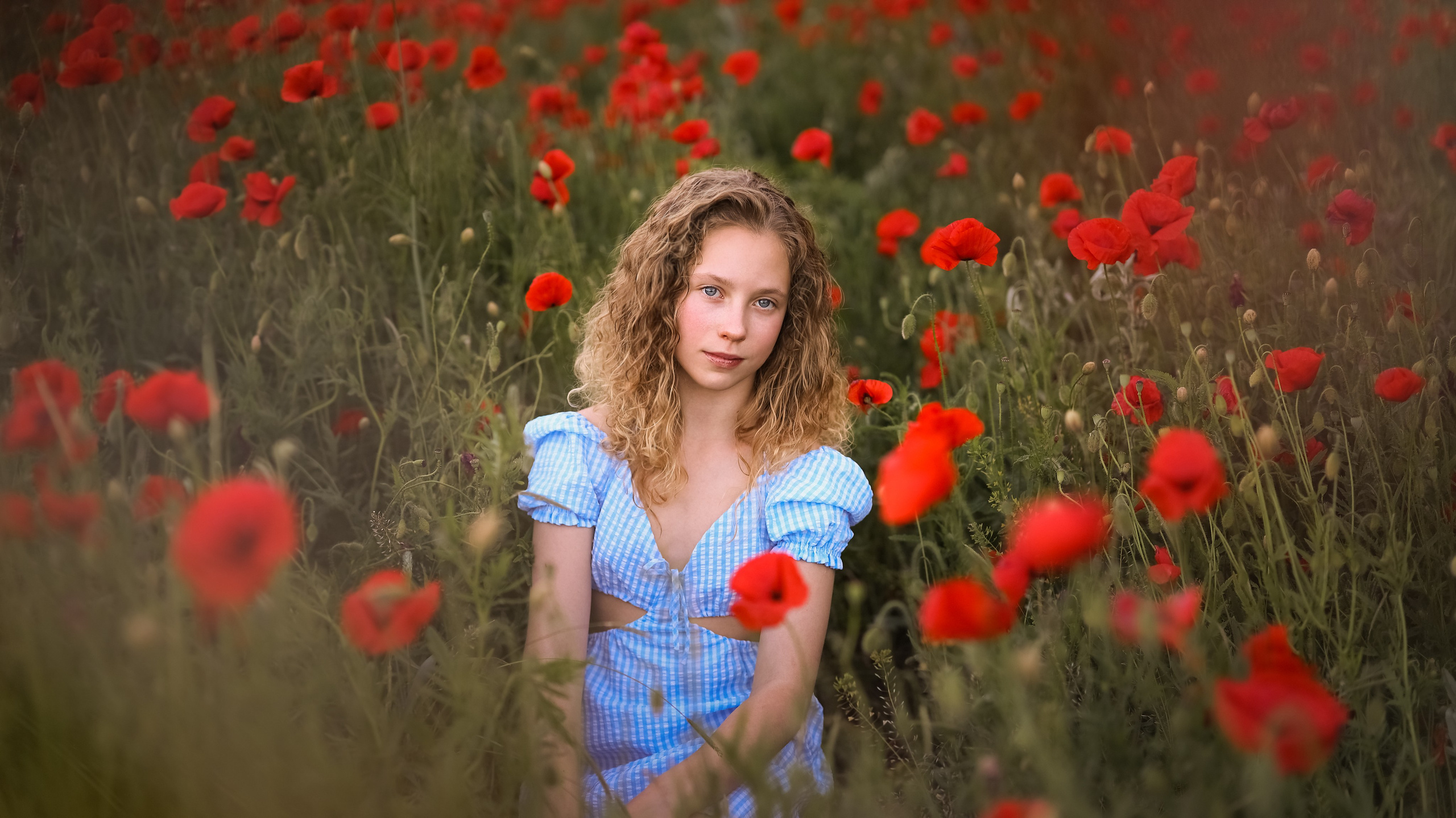 Детская фотосессия в маках. Свадебный и семейный фотограф в Абхазии Жанна Соснина