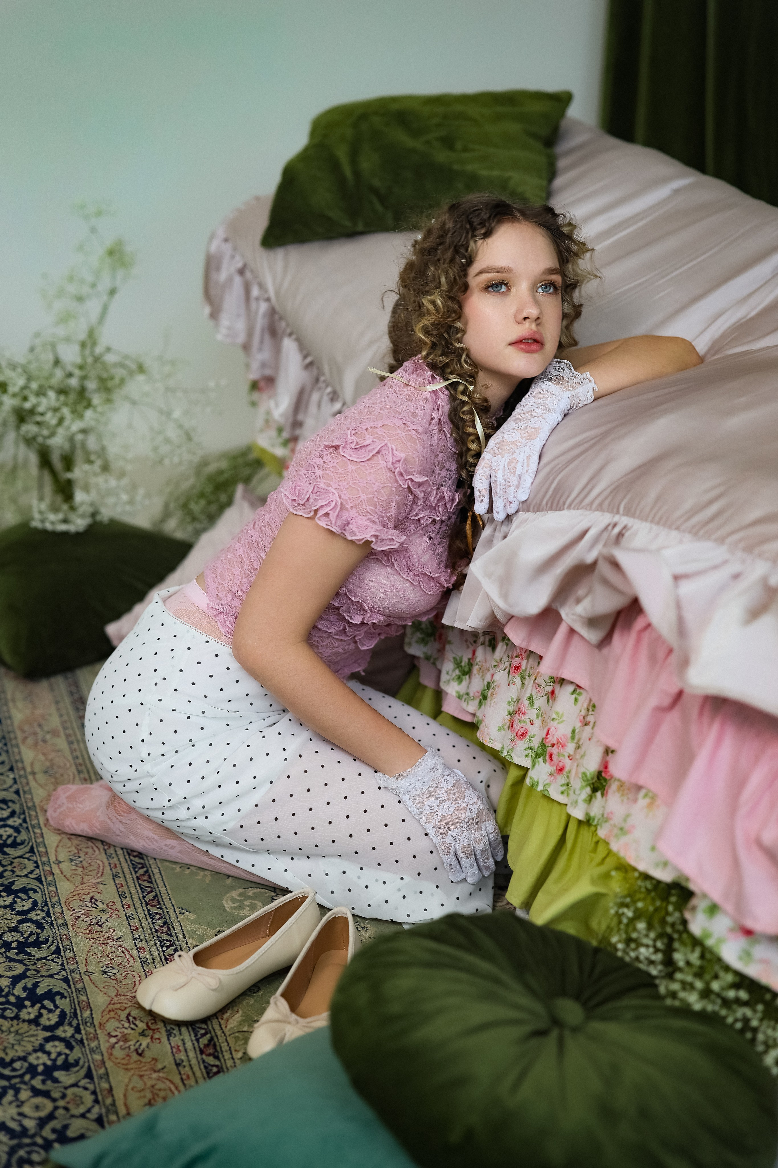 Стилизованная фотосессия в студии для Софии. Свадебный и семейный фотограф в Абхазии Жанна Соснина