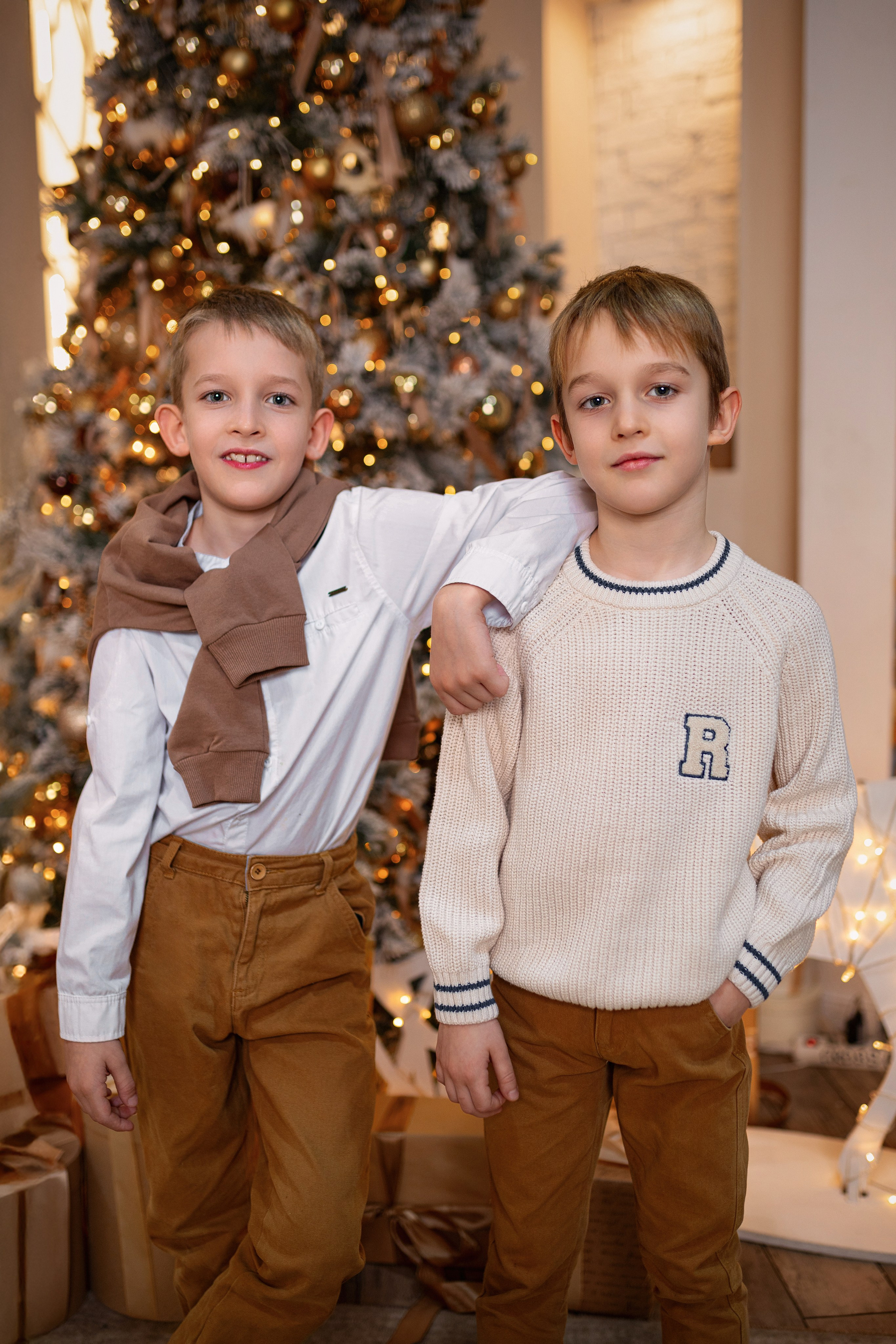 Новогодняя фотосессия в трех поколениях зал Норд. Трубинова Екатерина | Семейный фотограф | Москва