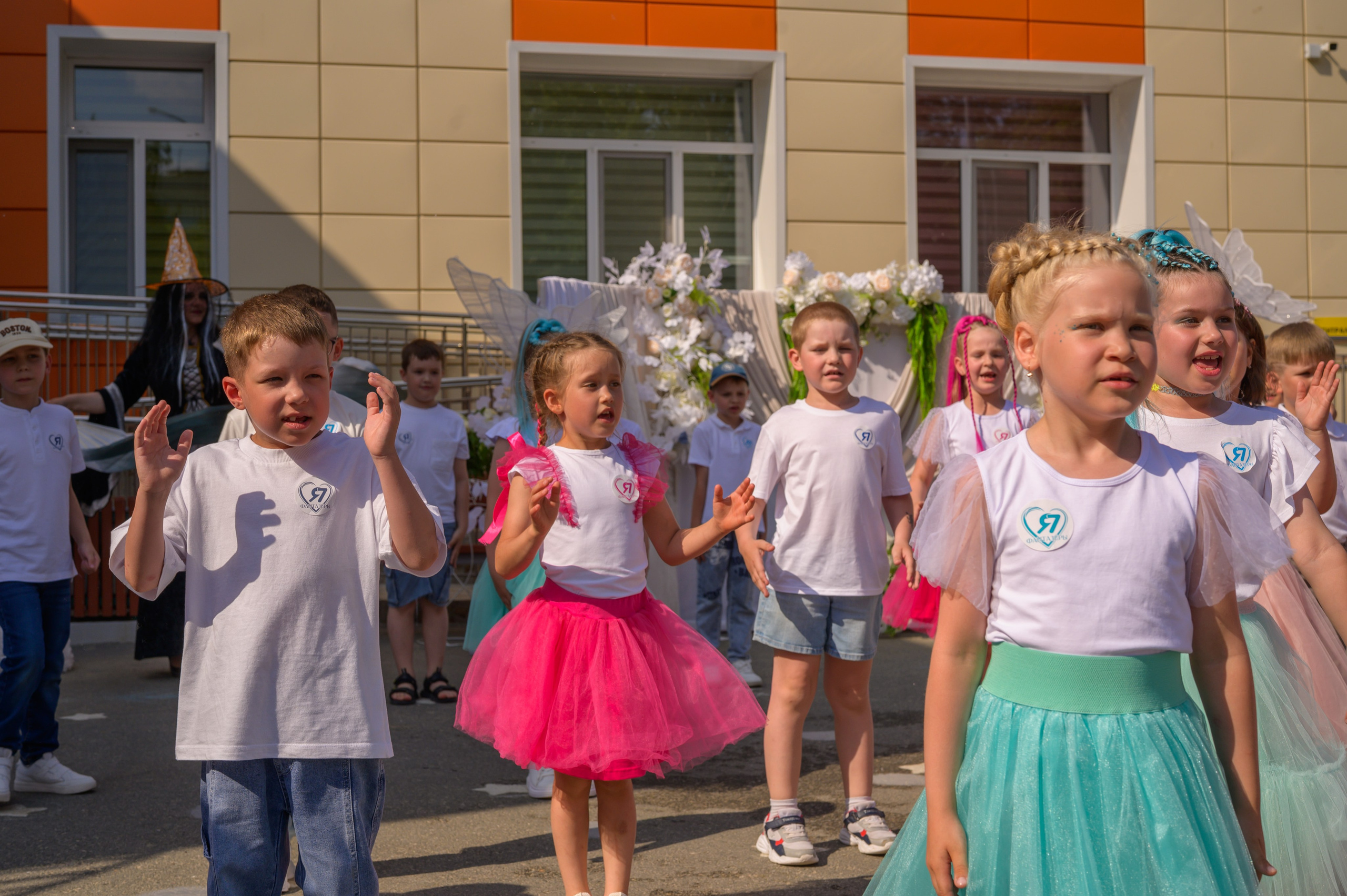 Репортаж выпускного группа «Фантазёры» 3 садик. Фотограф новорожденных, семейный детский в Тюмени Татьяна Морозова