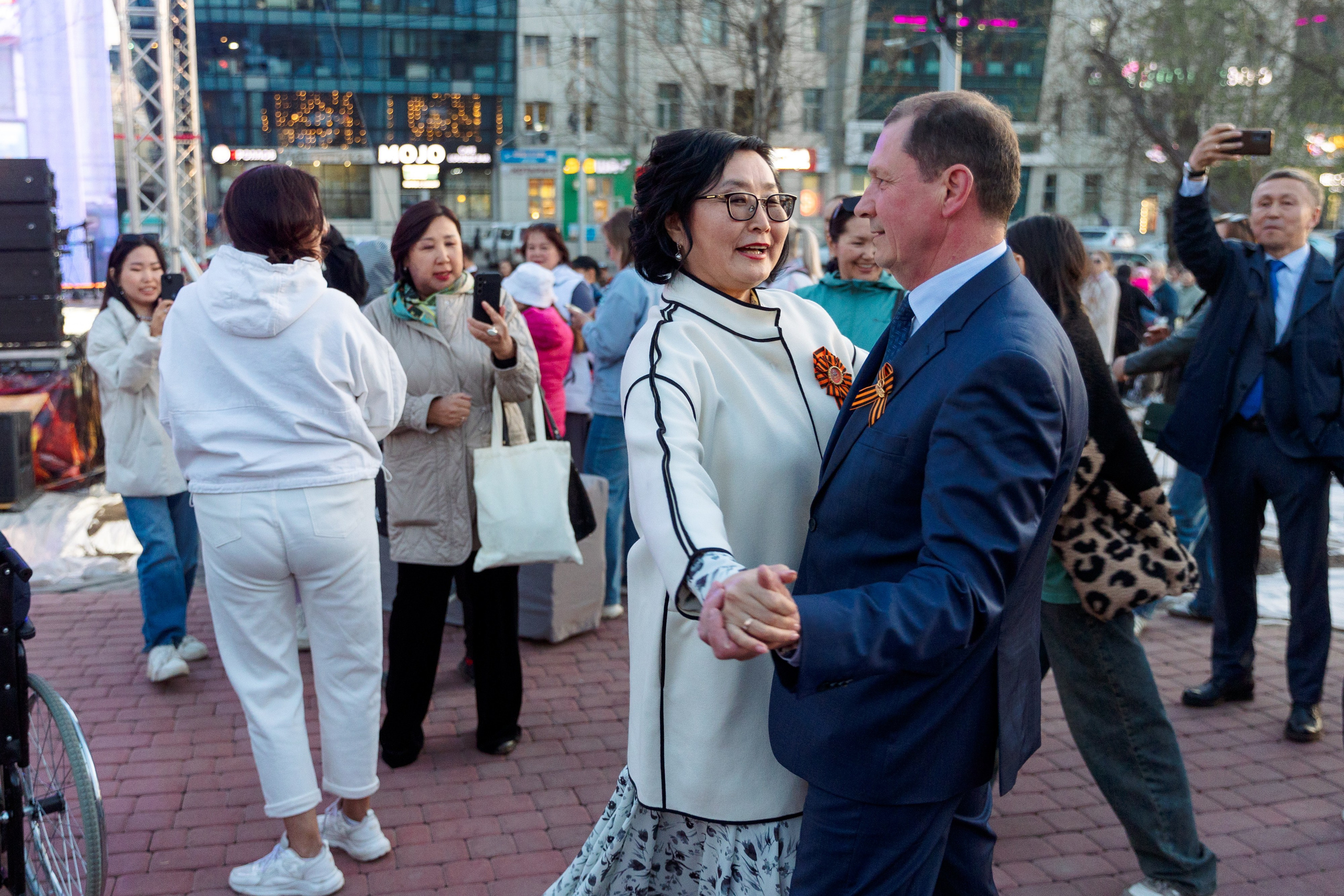 Концерт приуроченный к празднованию 80 лет победл. Свадебный и семейный фотограф в Улан-Удэ