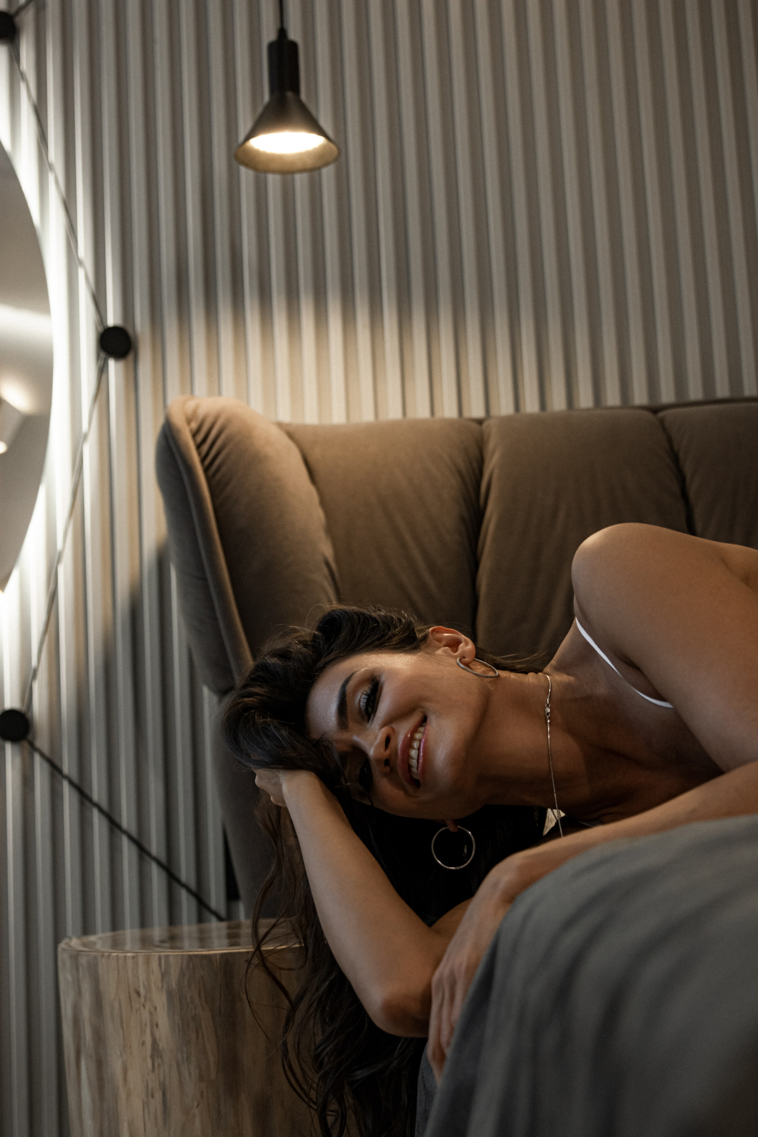 Татьяна Романчук, съёмка в апартотеле. Портретный фотограф в Санкт-Петербурге Дмитриева Наталия