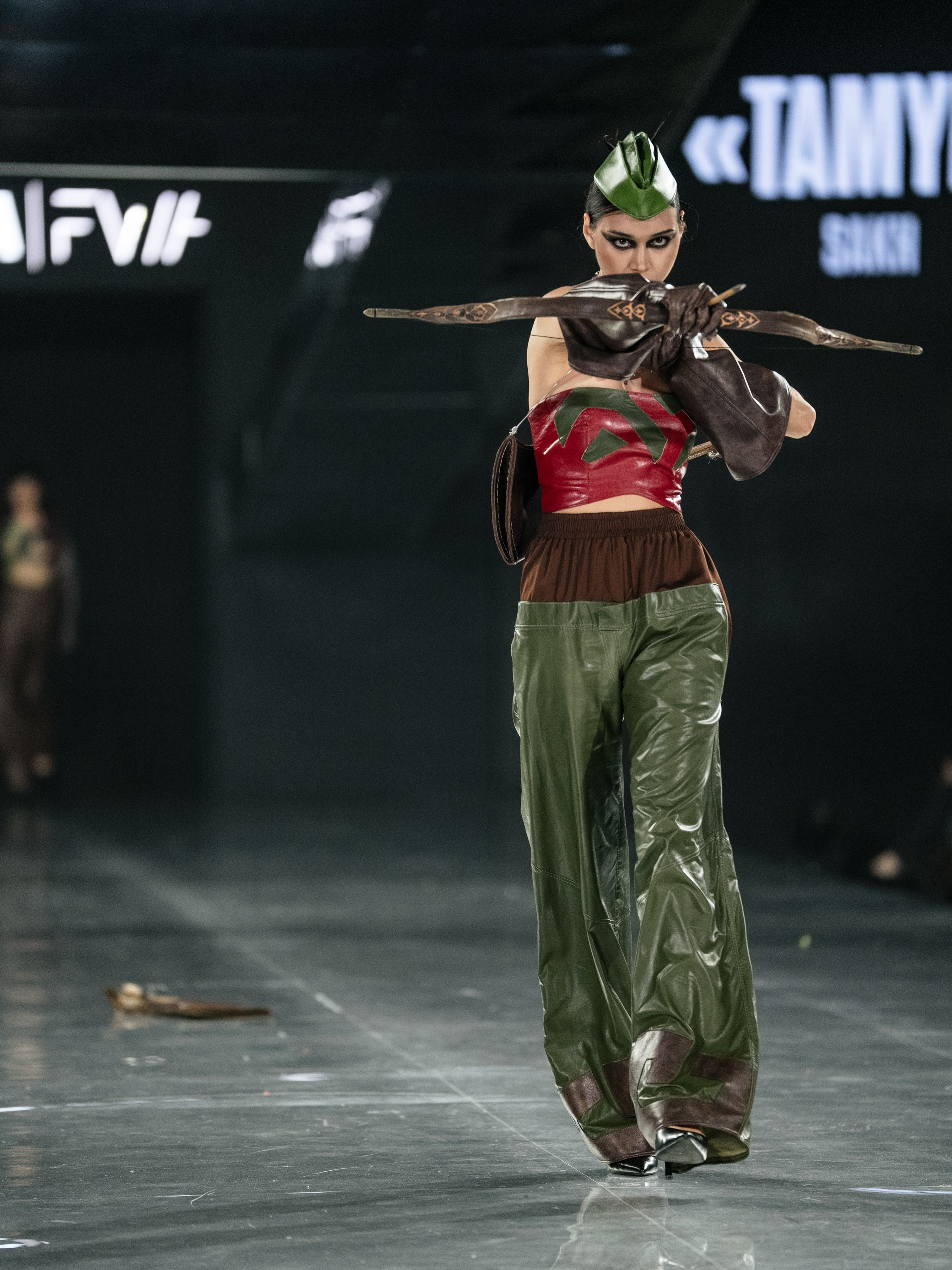 Visa Fashion Week SAKH. Сайт Алматинского НЮ АРТ, будуар и фэшн фотографа Дениса Карпенко
