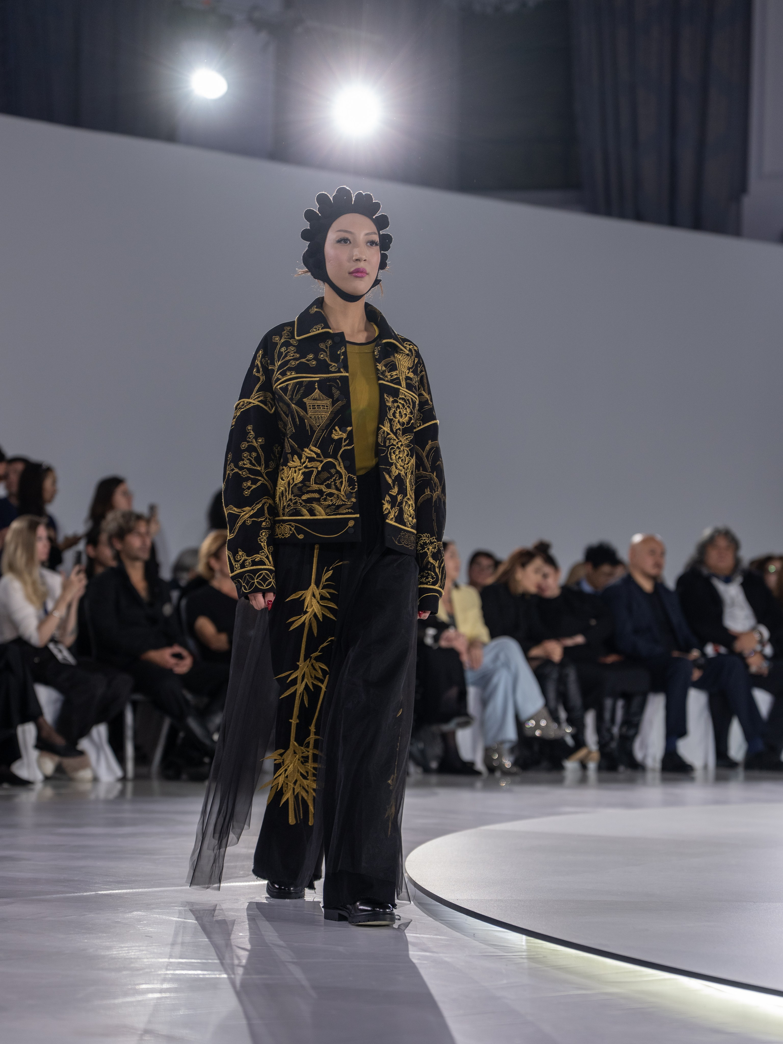 Дизайнер Stas Lopatkin. Сайт Алматинского НЮ АРТ, будуар и фэшн фотографа Дениса Карпенко