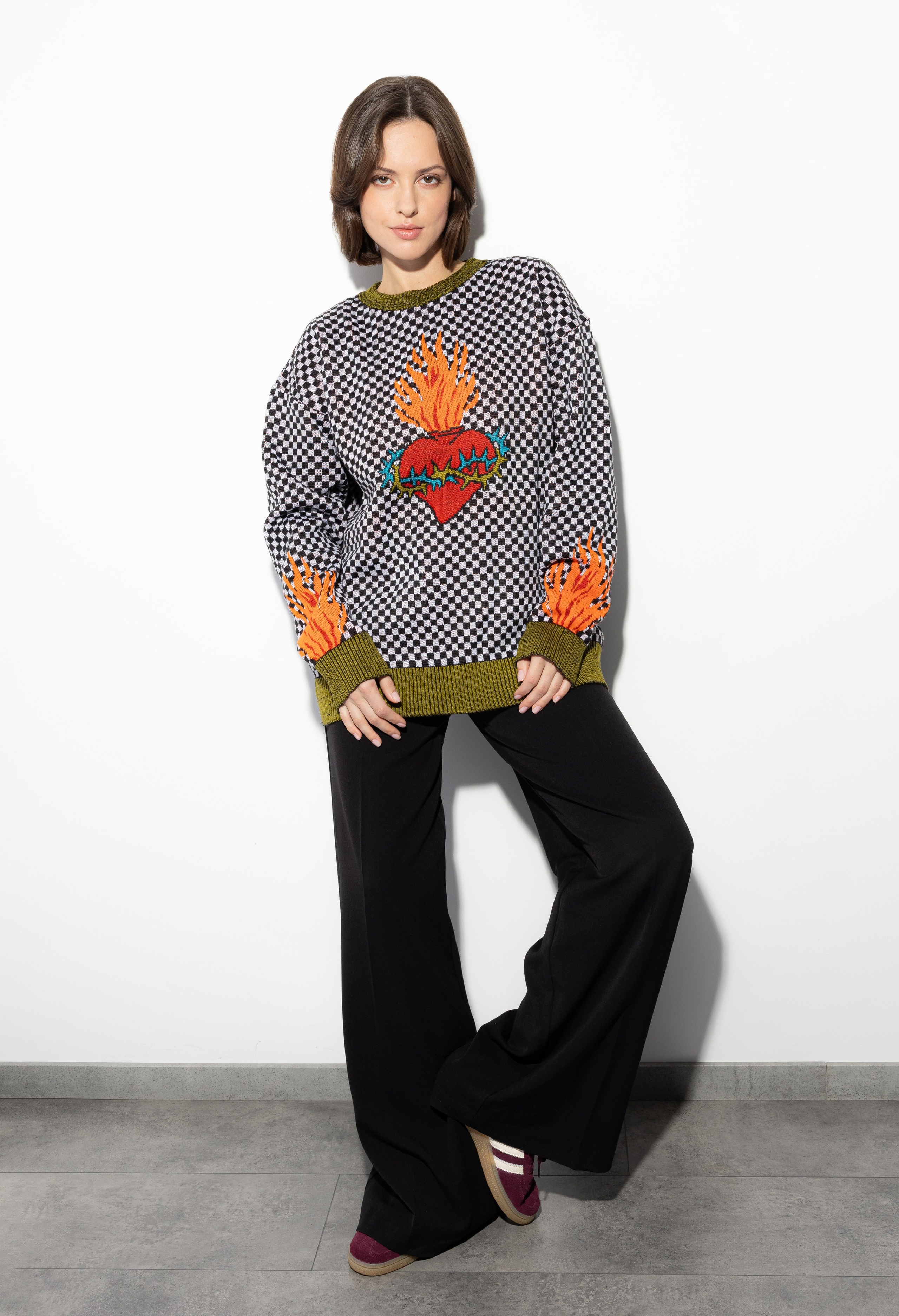 Кейс: Фотосъемка свитеров «Behind the scenes» для Lamoda в СПб