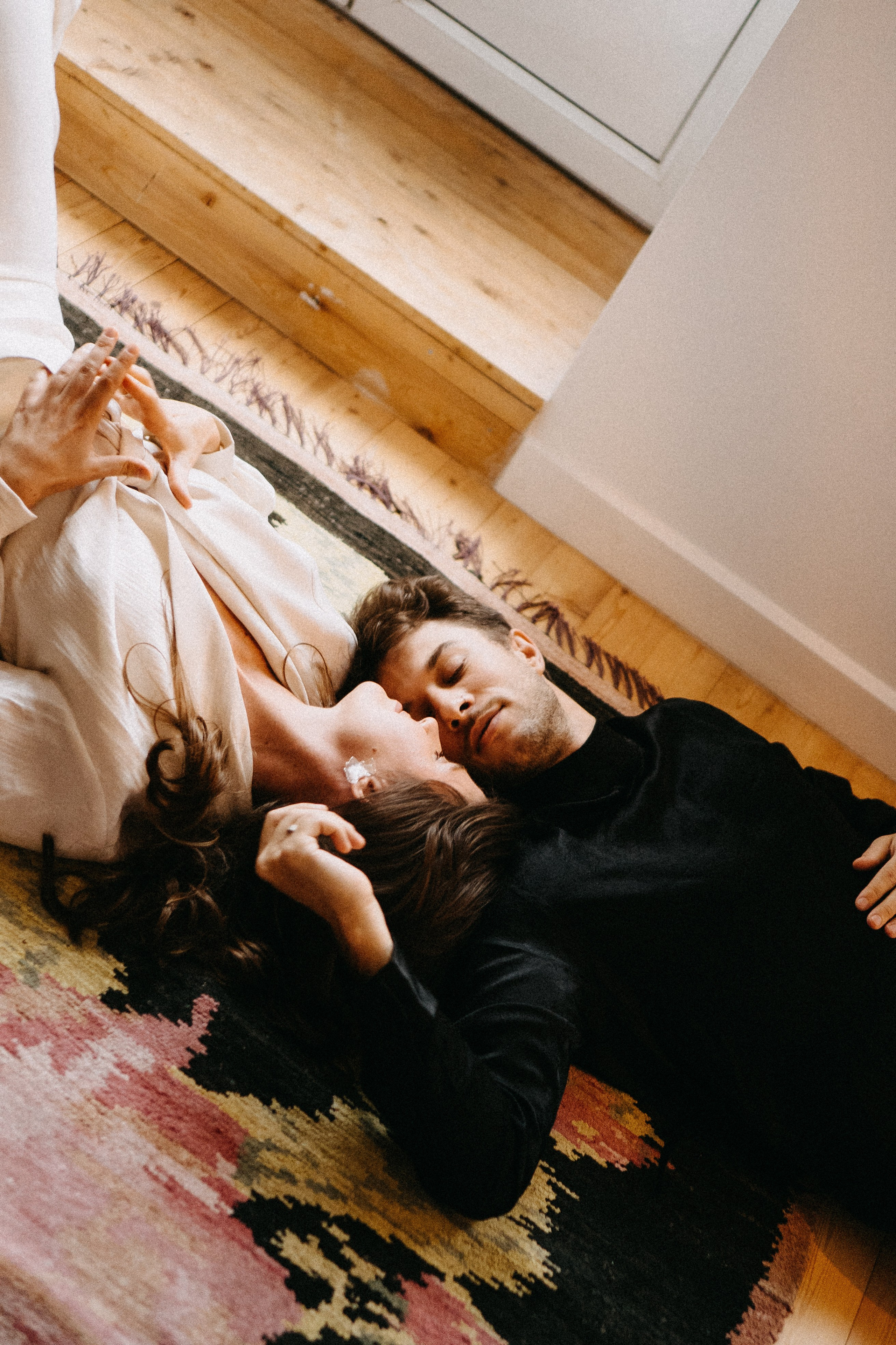 СБОРЫ ЖЕНИХА И НЕВЕСТЫ В УЮТНОЙ КВАРТИРЕ В ЦЕНТРЕ САНТК-ПЕТЕРБУРГА. Профессиональный фотограф, Санкт-Петербург — Виктория Богомолова