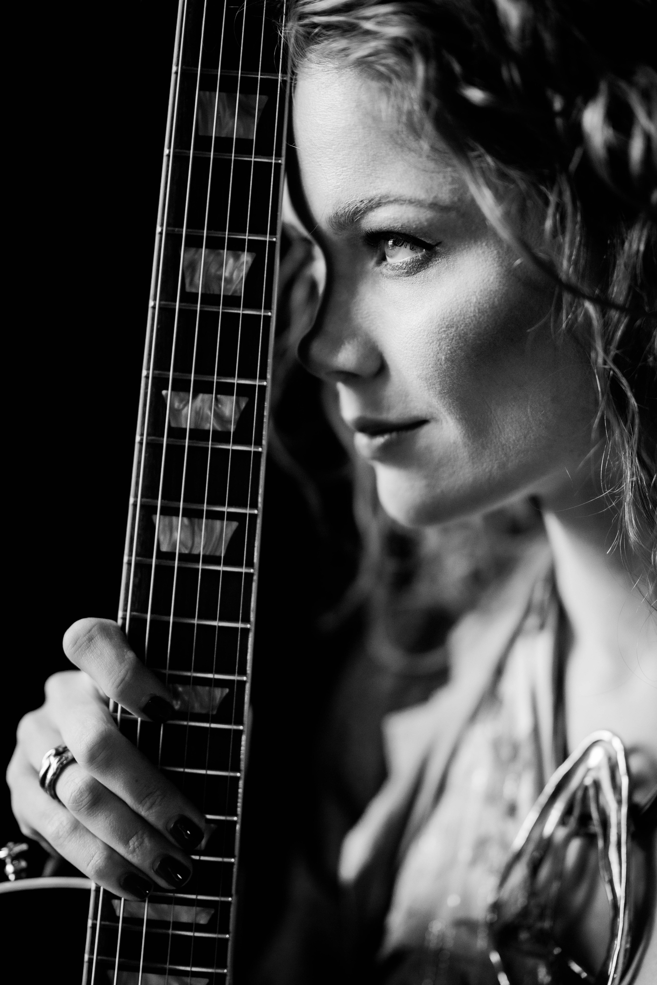 Женское. ЧБ Фотограф Ольга Лесли