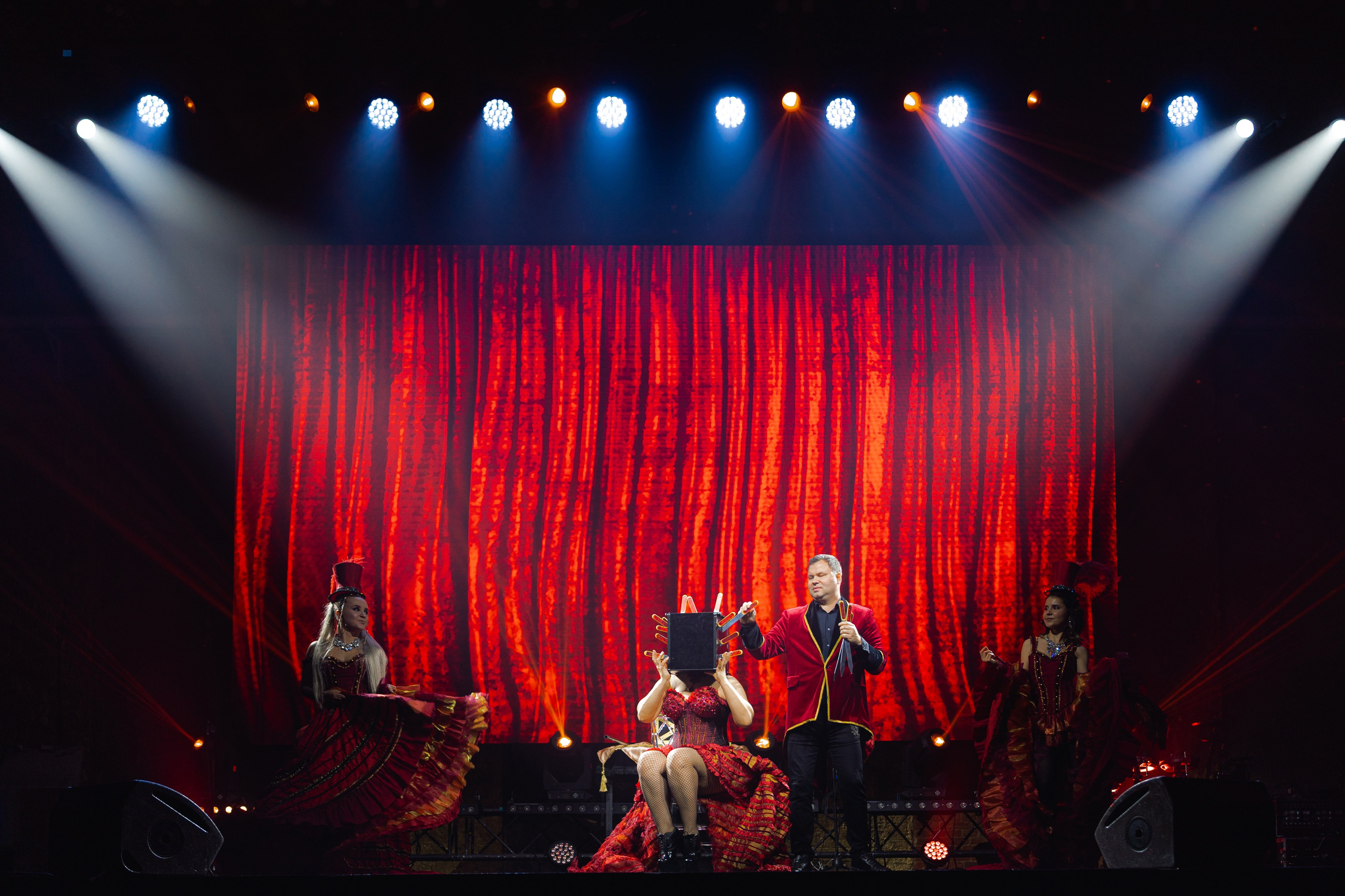 Новогодний корпоратив. КОРПОРАТИВНЫЙ, ИМИДЖЕВЫЙ И РЕПОРТАЖНЫЙ ФОТОГРАФ МАКСИМ МЕШ