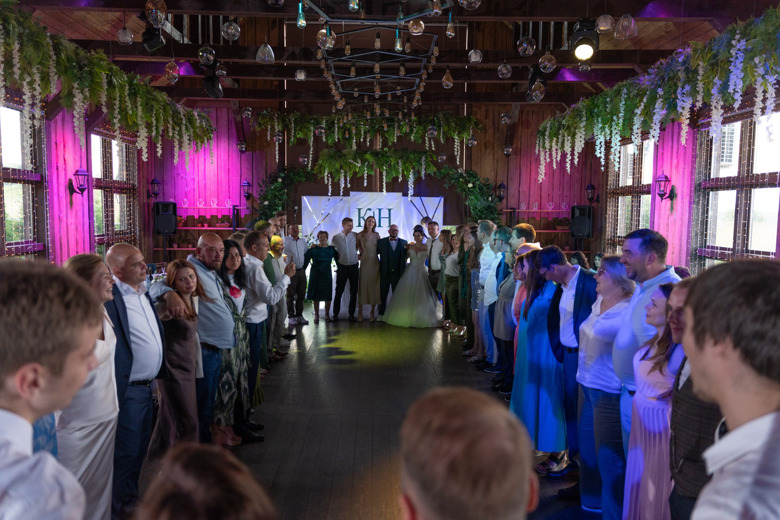 Банкет в ресторане «Амбар № 1» в городе Петергофе. Свадебный фотограф Александр Невский в Санкт-Петербурге