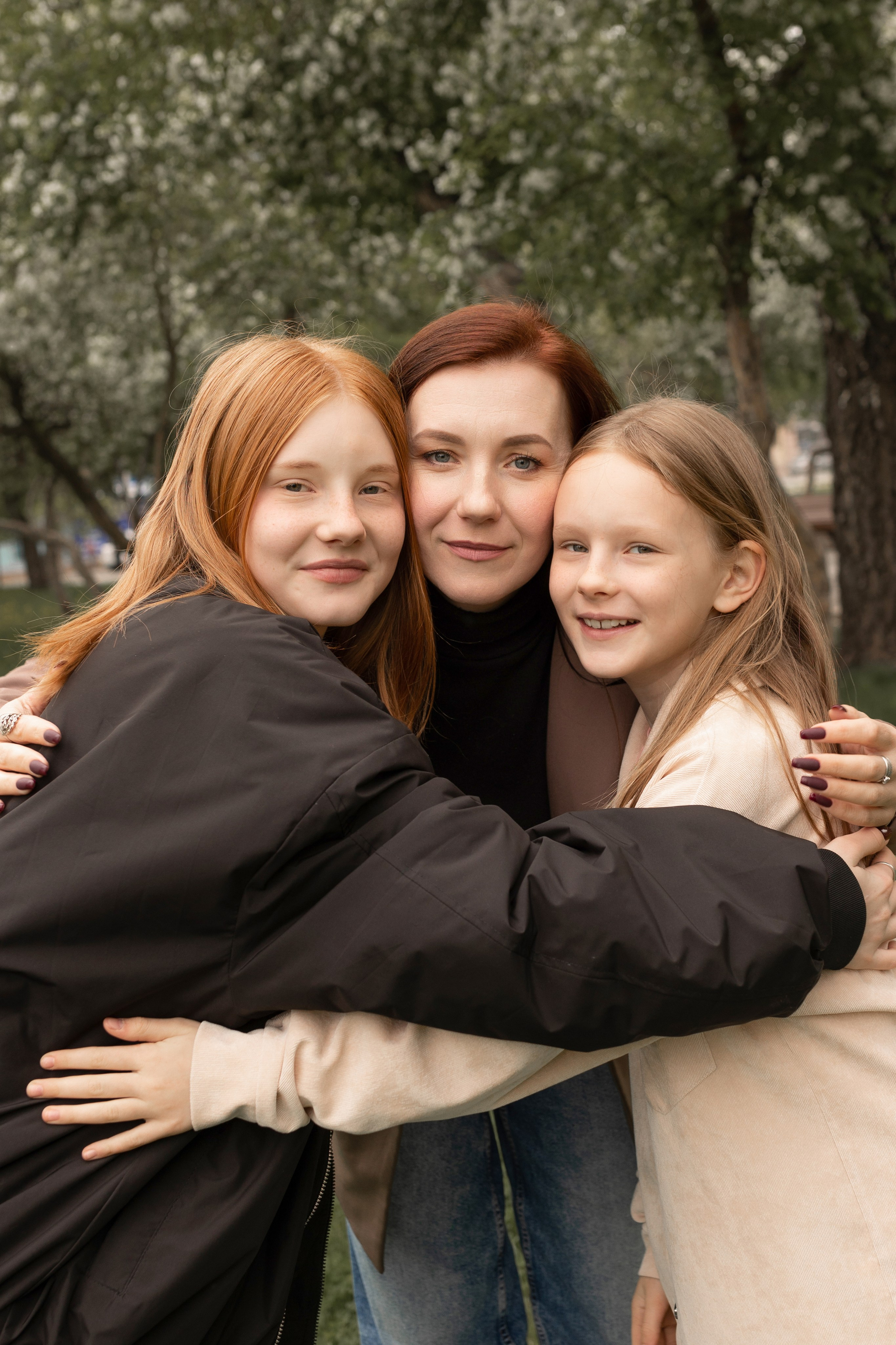 Дарья, Флора и Александра. Семейный и женский фотограф, стильный репортаж в г. Новосибирск