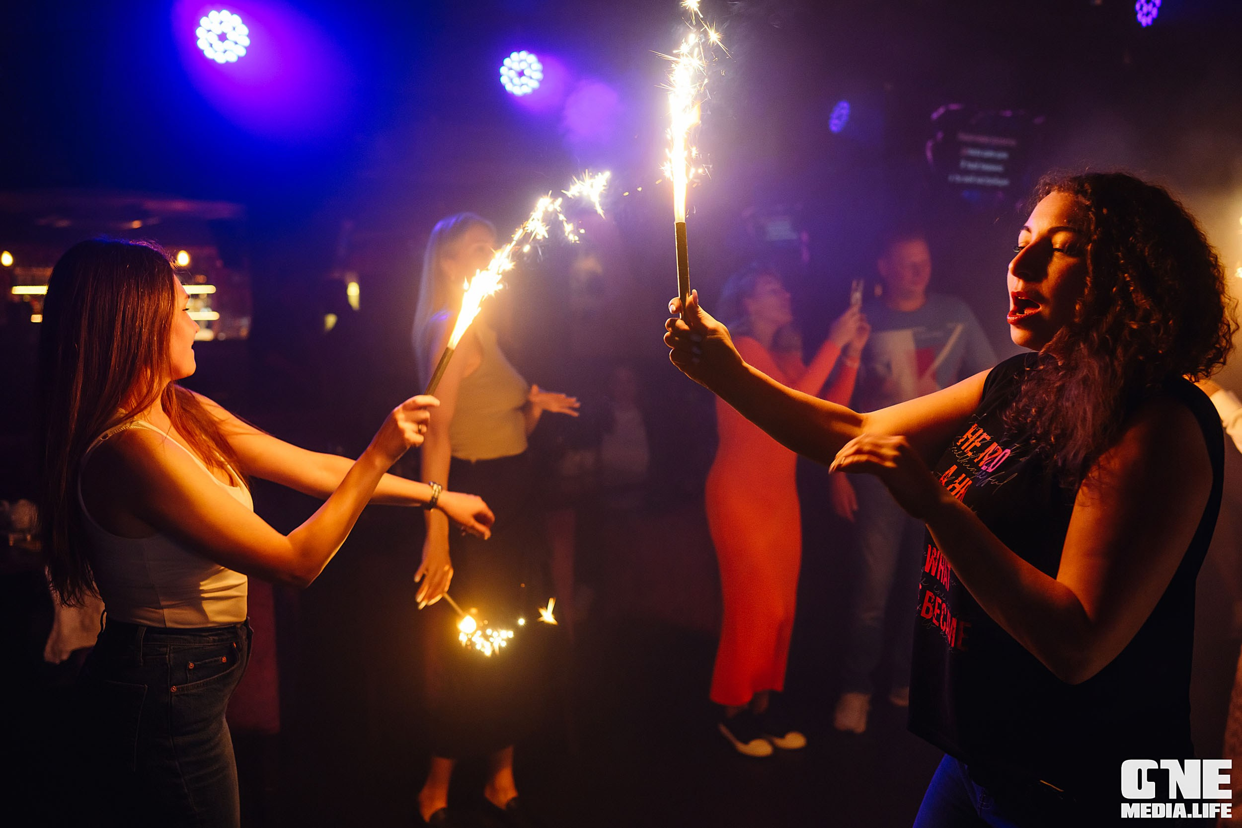 Фоторепортаж из караоке-клуба Эйфория. One Media Life: фоторепортажи, фотоотчеты с мероприятий и заведений