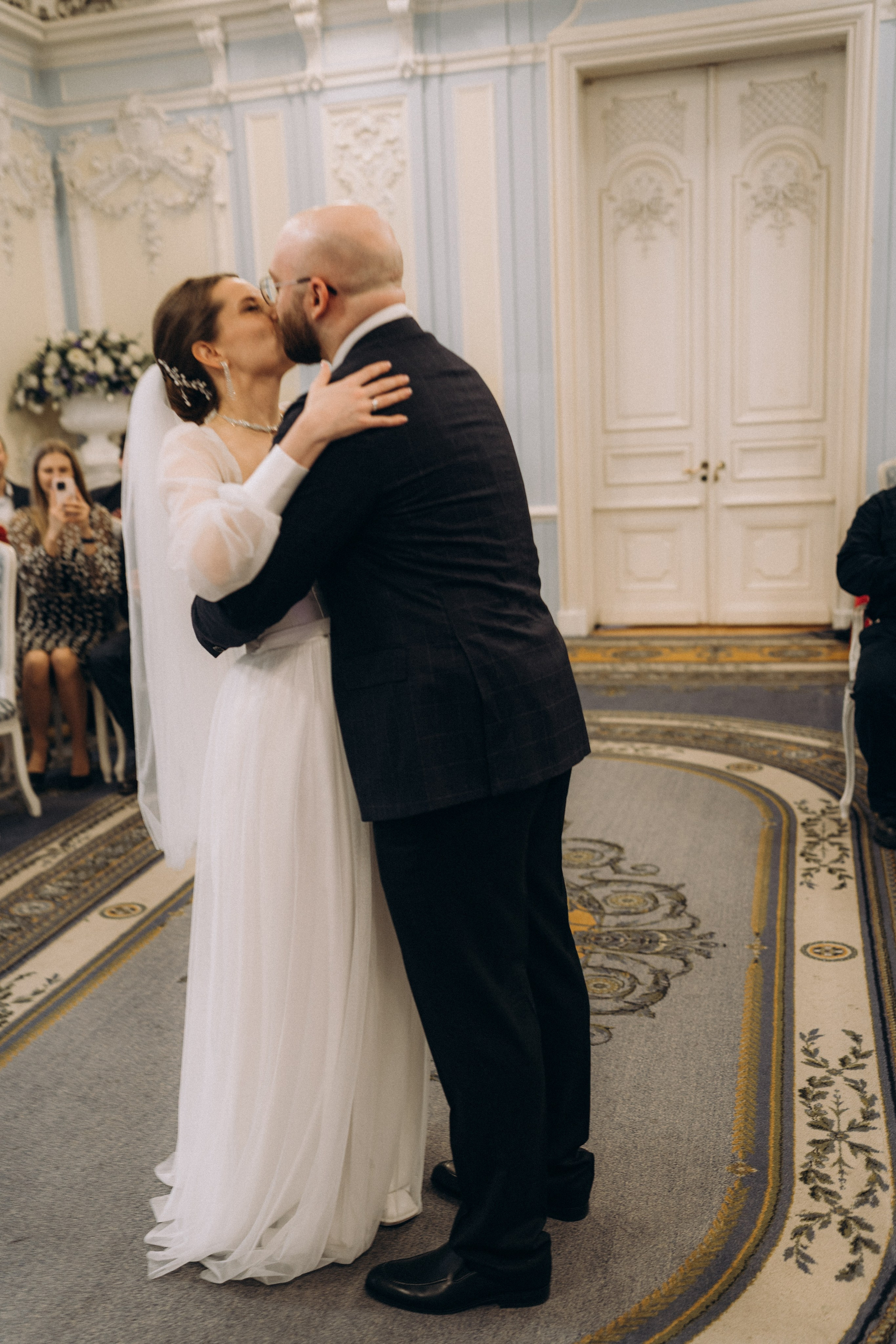 СВАДЕБНАЯ СЬЕМКА ВО ВТОРОМ ДВОРЦЕ (ДЕКАБРЬ) ТАКЖЕ СЬЕМКА В СТУДИИ НА ЧЕРНЫШЕВСКОЙ. Профессиональный фотограф, Санкт-Петербург — Виктория Богомолова