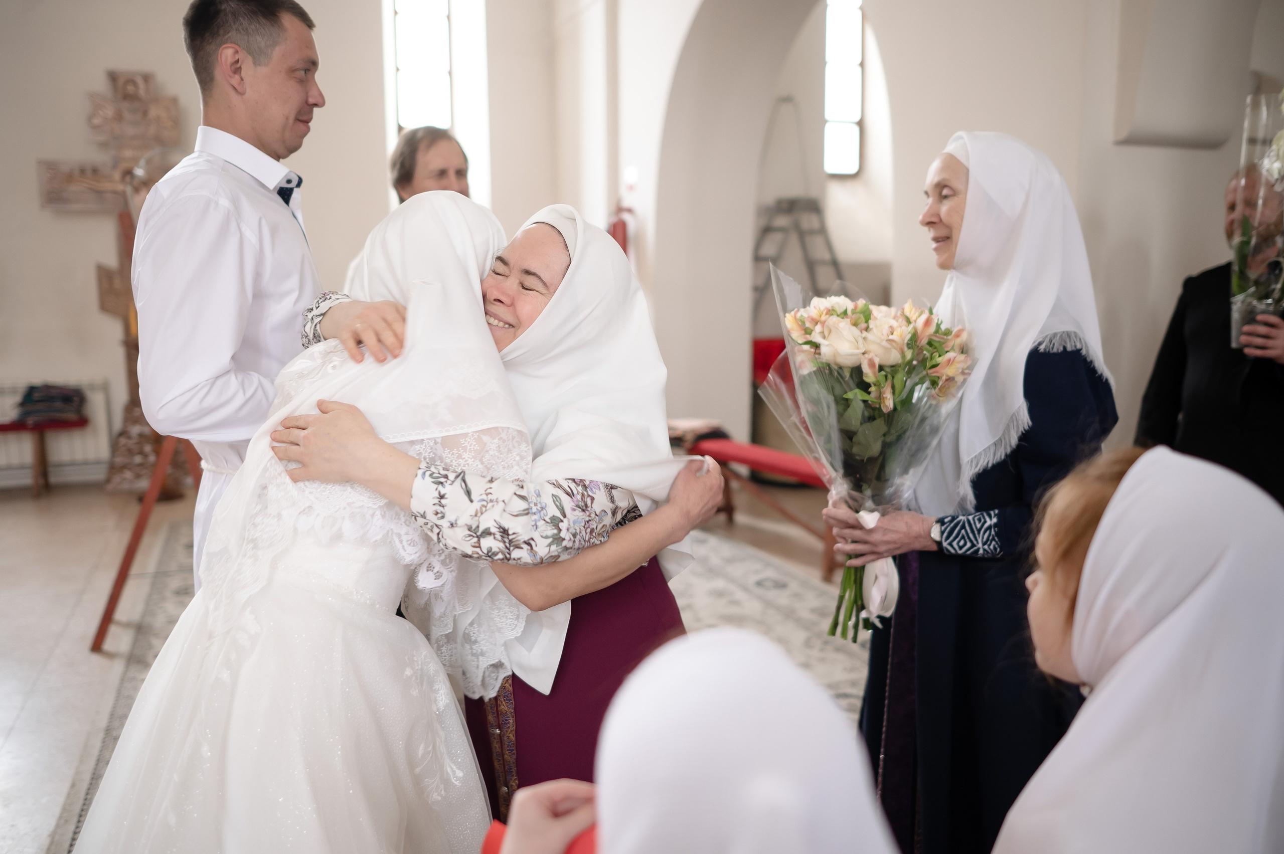 Александр & Юлия (Санкт-Петербург, Троицкий храм). Семейный и свадебный фотограф в Санкт-Петербурге Серафима Смирнова