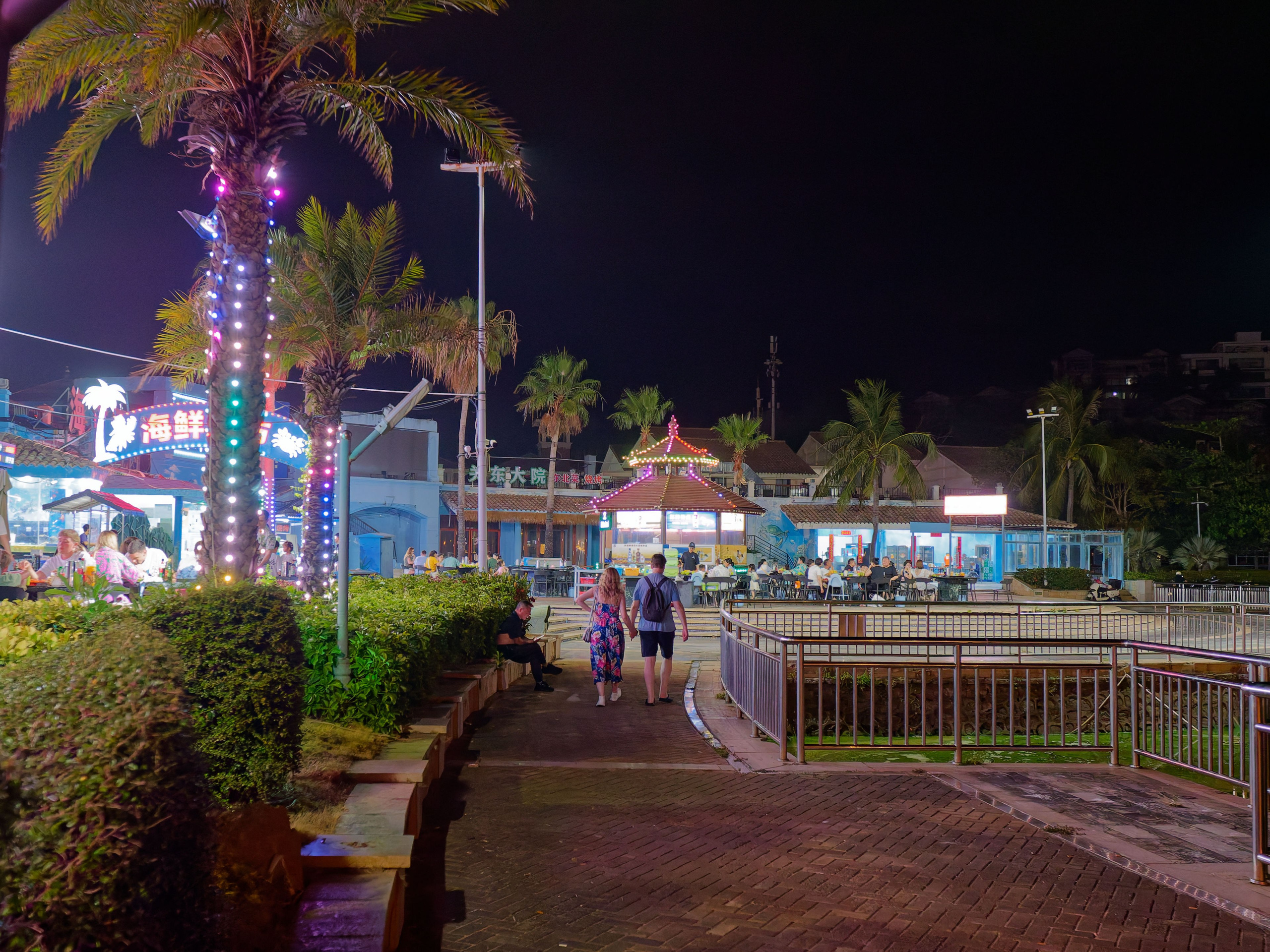 Хайнань 2026, улицы Ялунвань и Саньи. Фотопрогулки по Миру