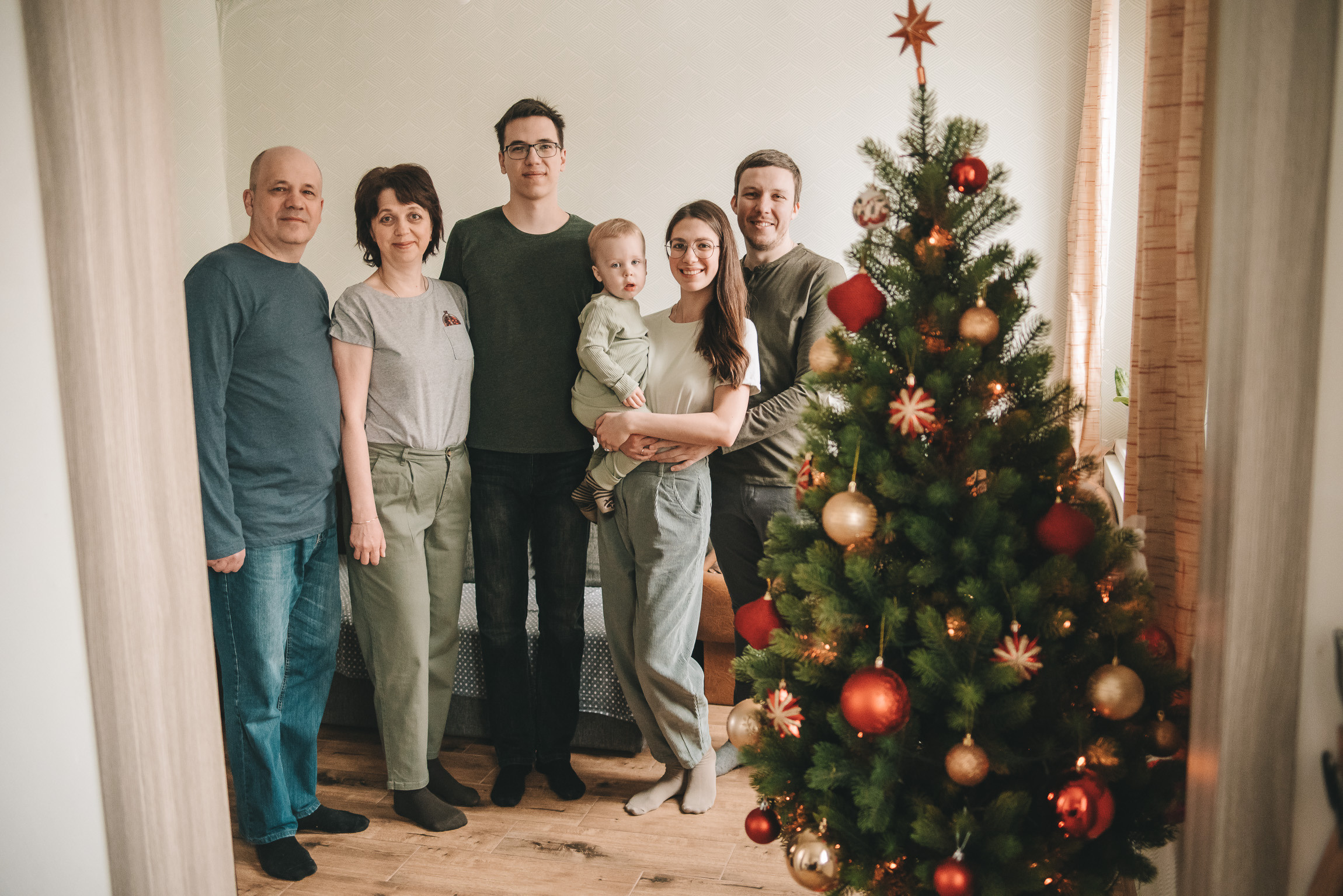 Матвей и семья. Фотограф новорожденных в стиле lifestyle в Воронеже Юлия Ключникова