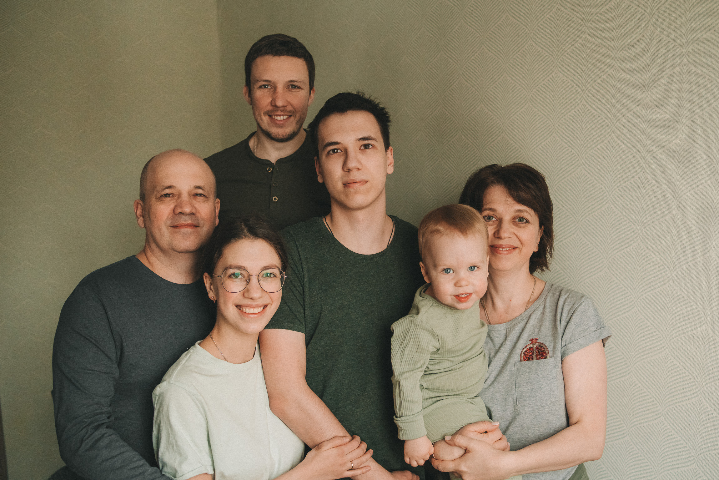 Матвей и семья. Фотограф новорожденных в стиле lifestyle в Воронеже Юлия Ключникова