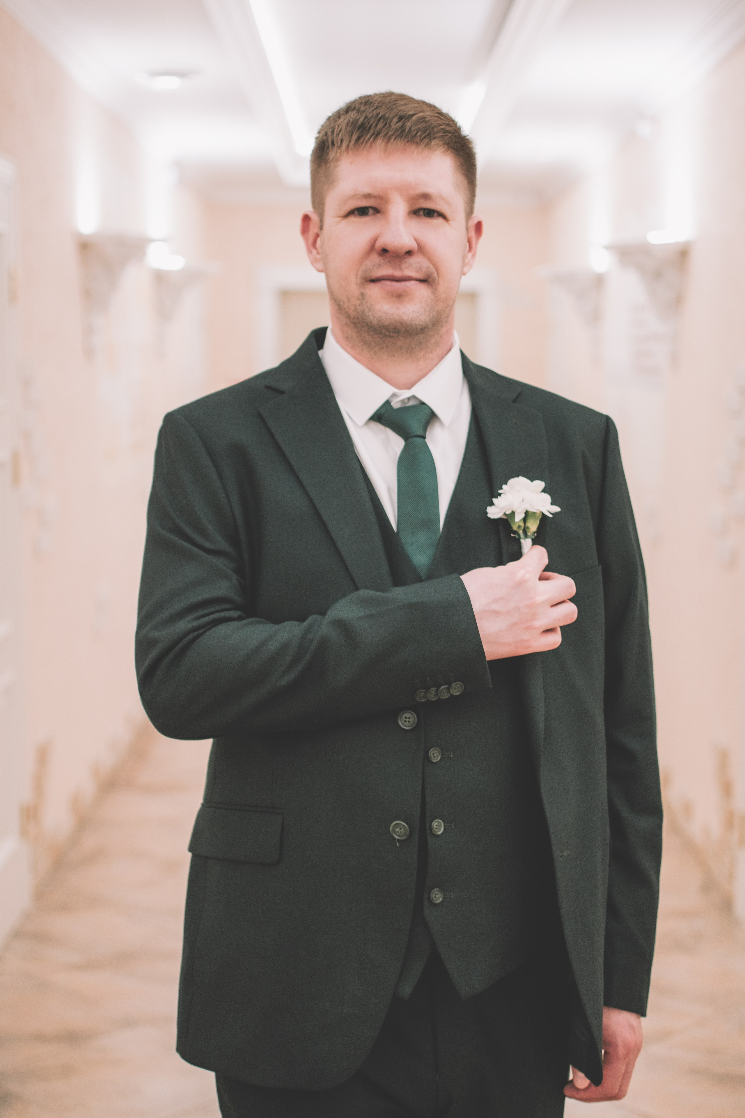 26.04.2025 (Фотосессия, роспись в Онии + фото с банкета). Семейный и свадебный фотограф Губкинский и Ставрополь