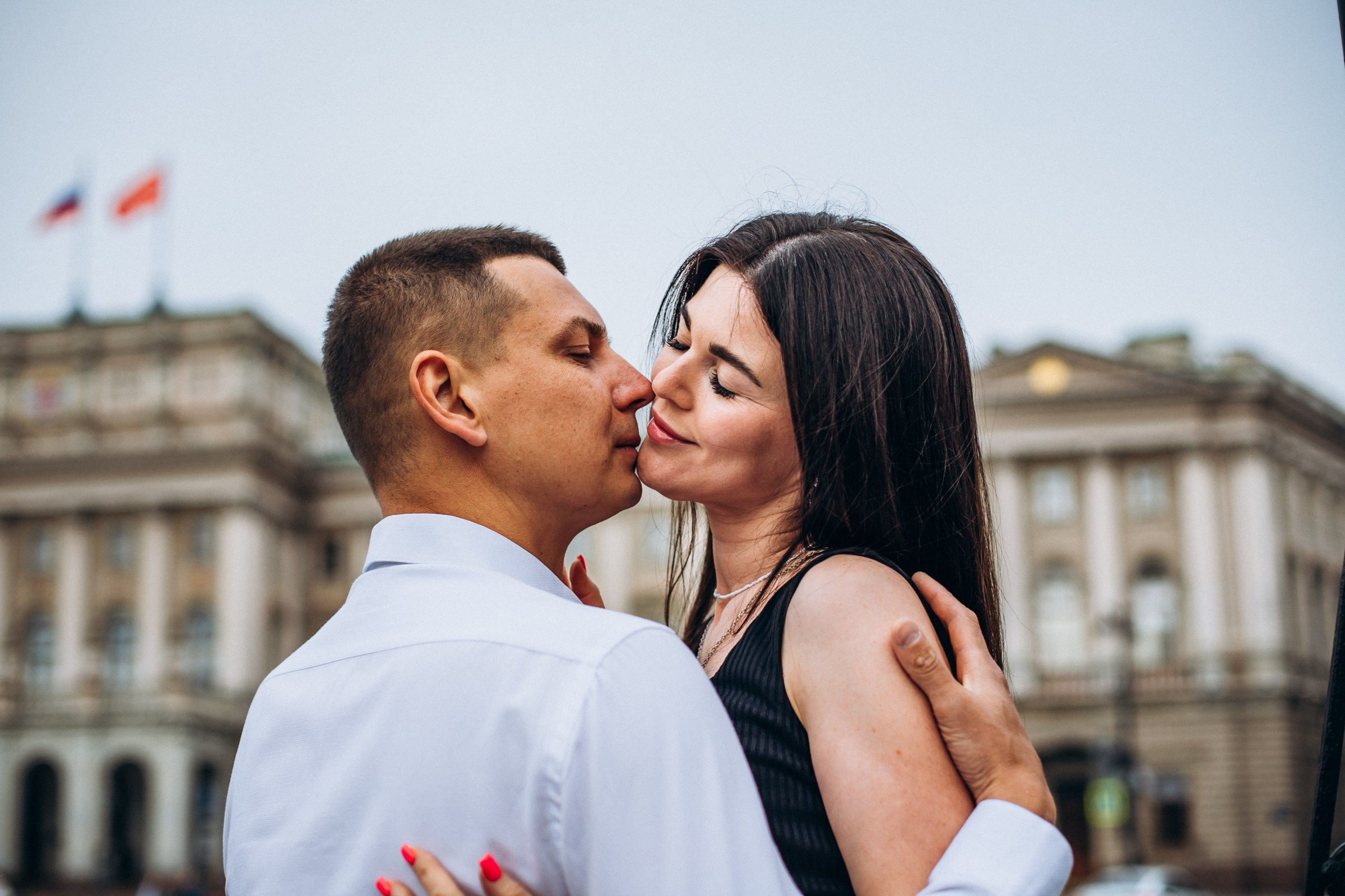 Антон и Ольга в июне. Фотопрогулка в Петербурге. Индивидуальный и семейный фотограф в Санкт-Петербурге