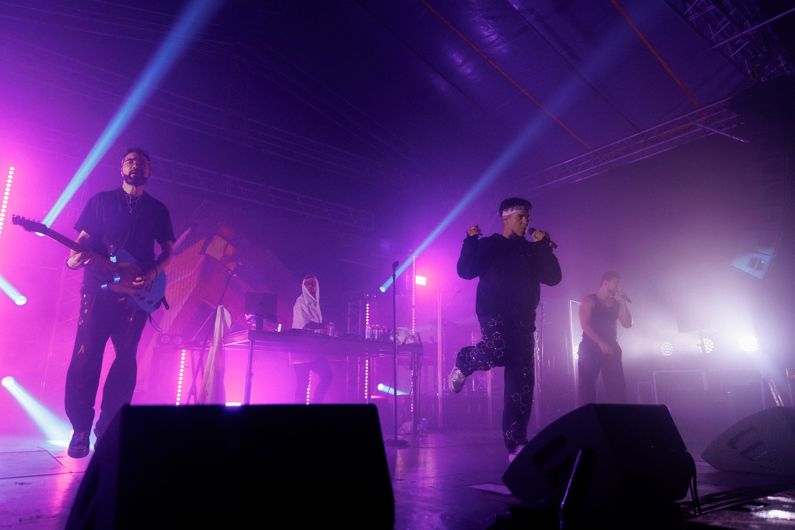 Фотоотчёт и репортаж с концерта группы GAYAZOV$ BROTHER$. Красильников Евгений — профессиональный фотограф в Ростове-на-Дону