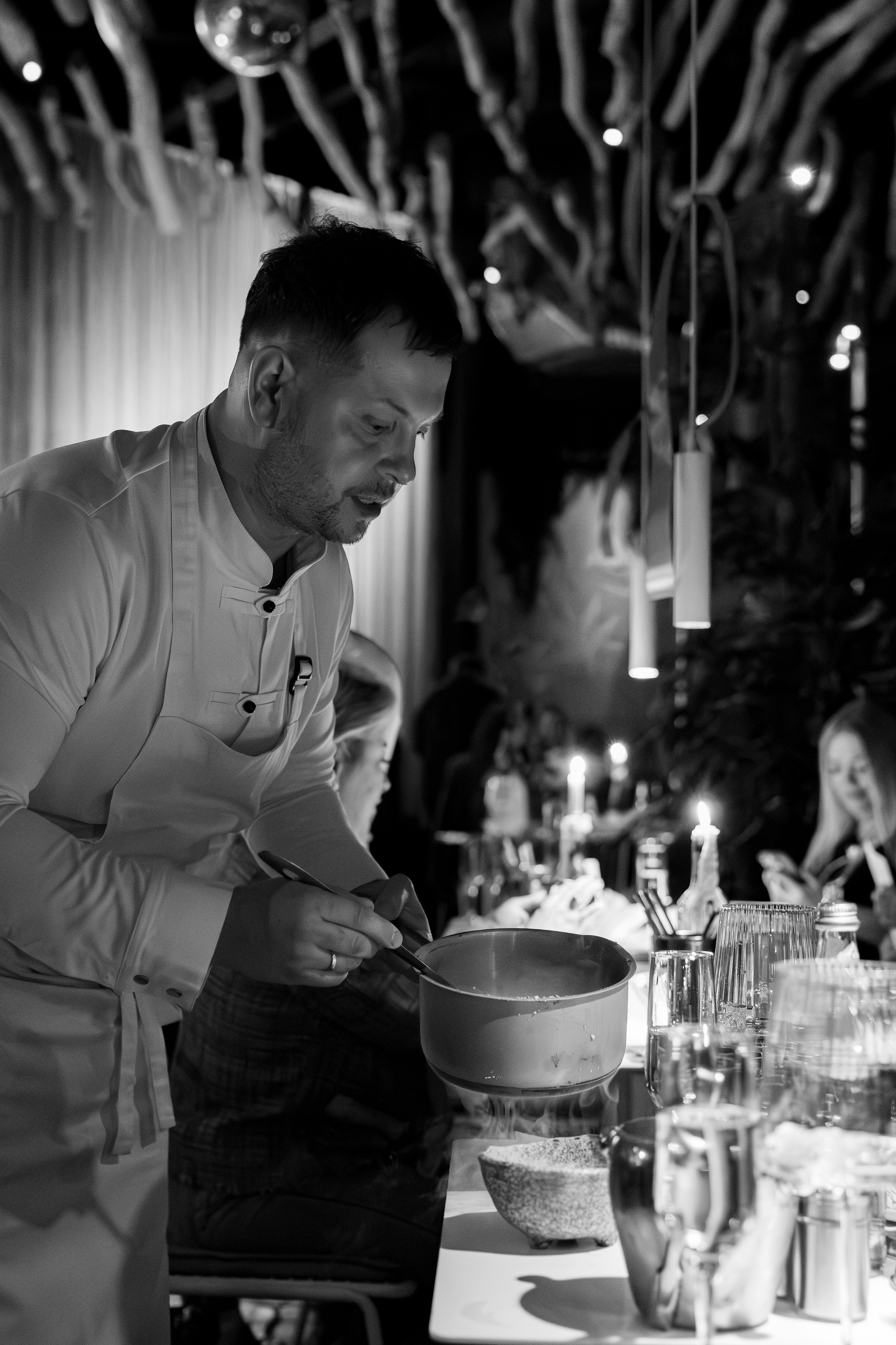 Азия в Гастродворе. Дженбаз Павел — фотограф в Ялте