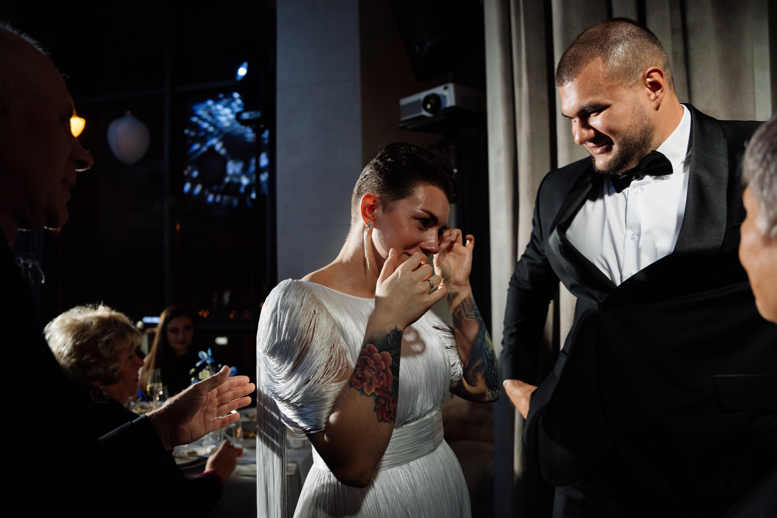 Свадьба в сошиал клабе. Свадебный фотограф организатор в Санкт-Петербурге Ассоль Опарина