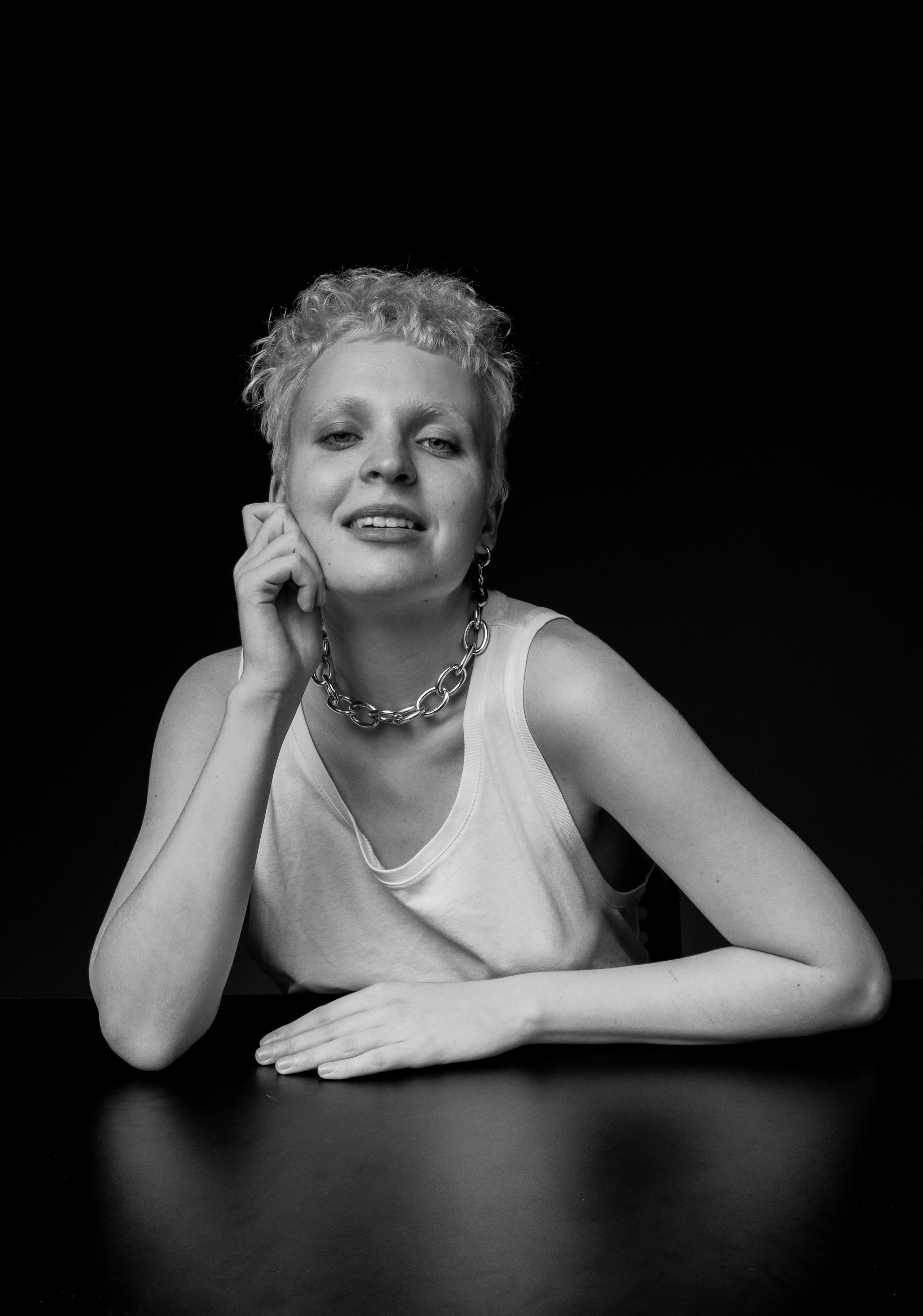 Эмоциональный портрет в Краснодаре. AI Фотограф Краснодар: мужские и женские фотосессии, стилизация съемки. Нейро-фотосессии онлайн