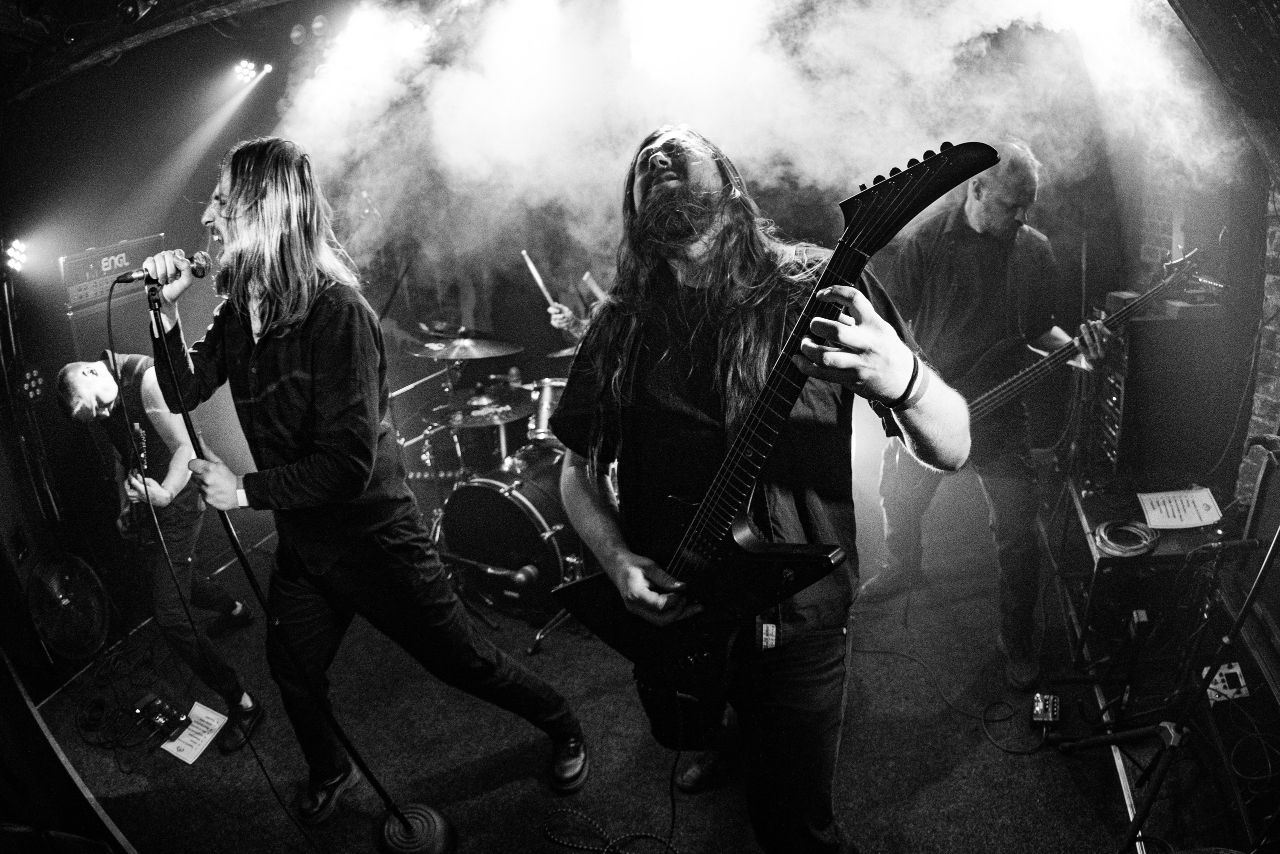 ИЛ • Minuala • Khlad|Цоколь 2.0. Концертный и репортажный фотограф в Санкт-Петербурге Слава Пахомов