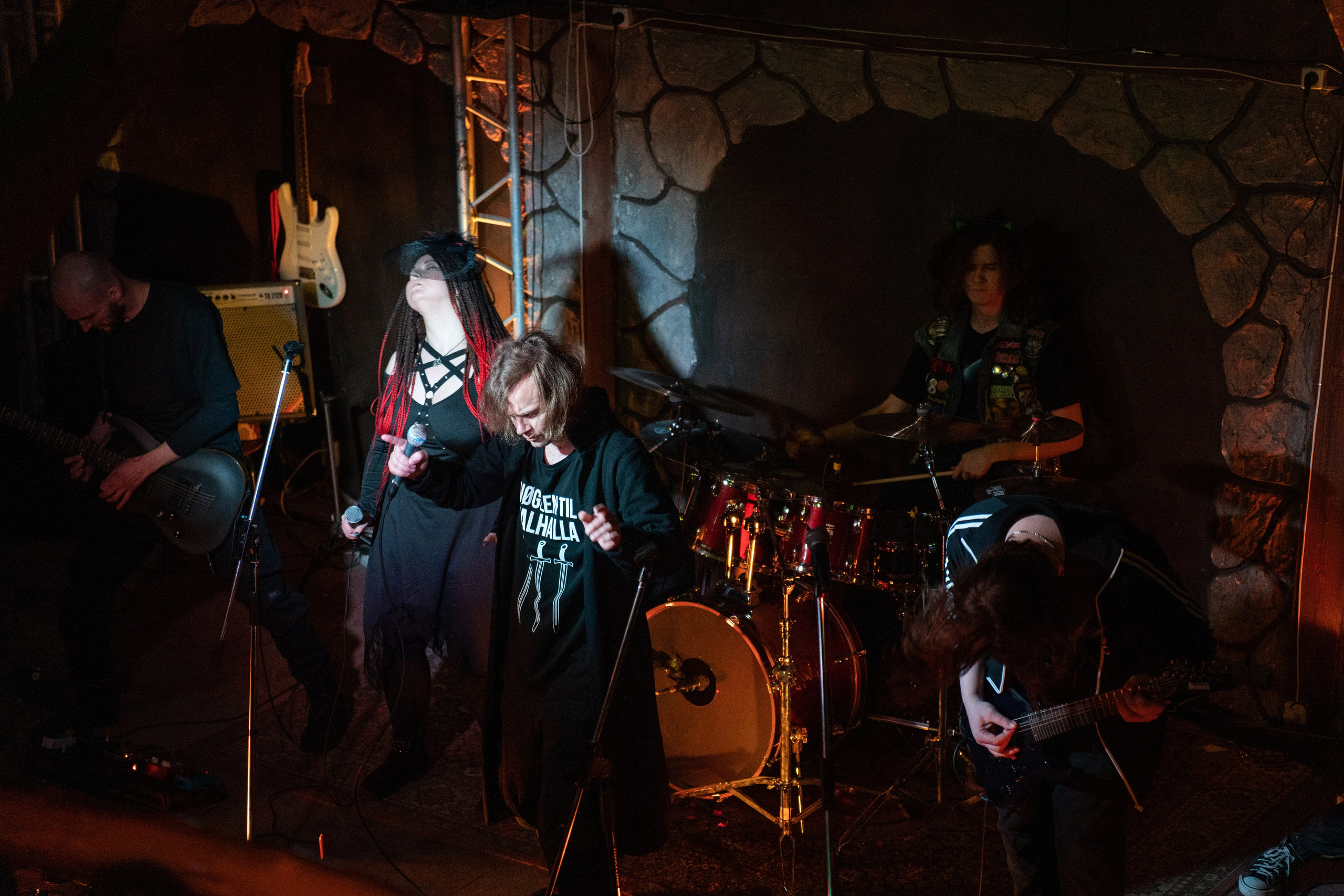 Ночь На Земле|Нора, Псков. Концертный и репортажный фотограф в Санкт-Петербурге Слава Пахомов